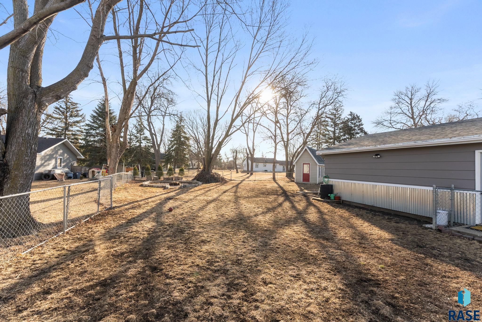 606 N 3rd St Street, Beresford, South Dakota image 47