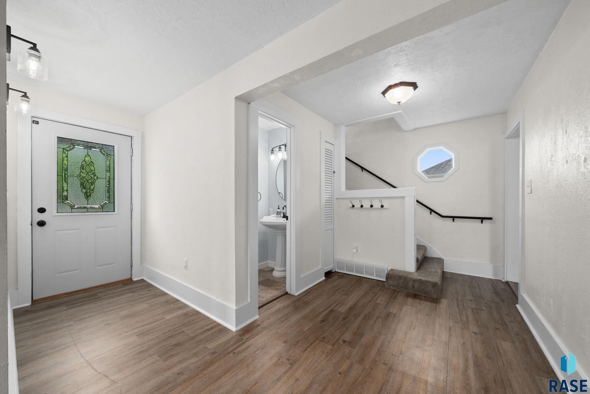 606 N 3rd St Street, Beresford, South Dakota image 26