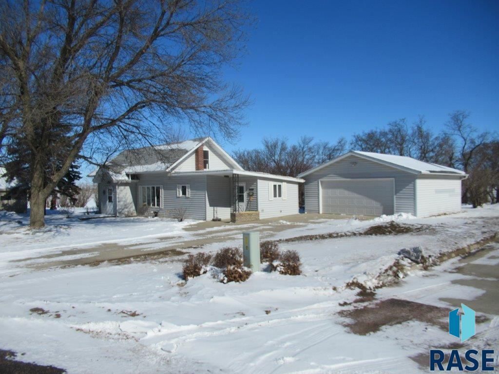 200 N Main Ave Avenue, Hills, Minnesota image 2