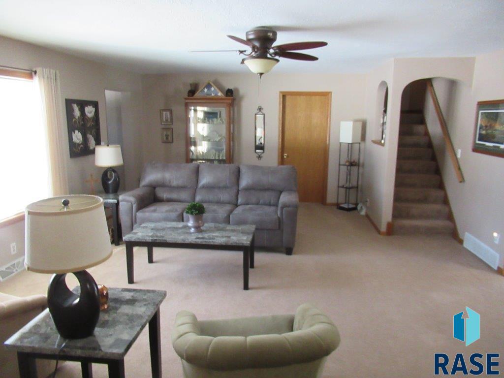 200 N Main Ave Avenue, Hills, Minnesota image 10