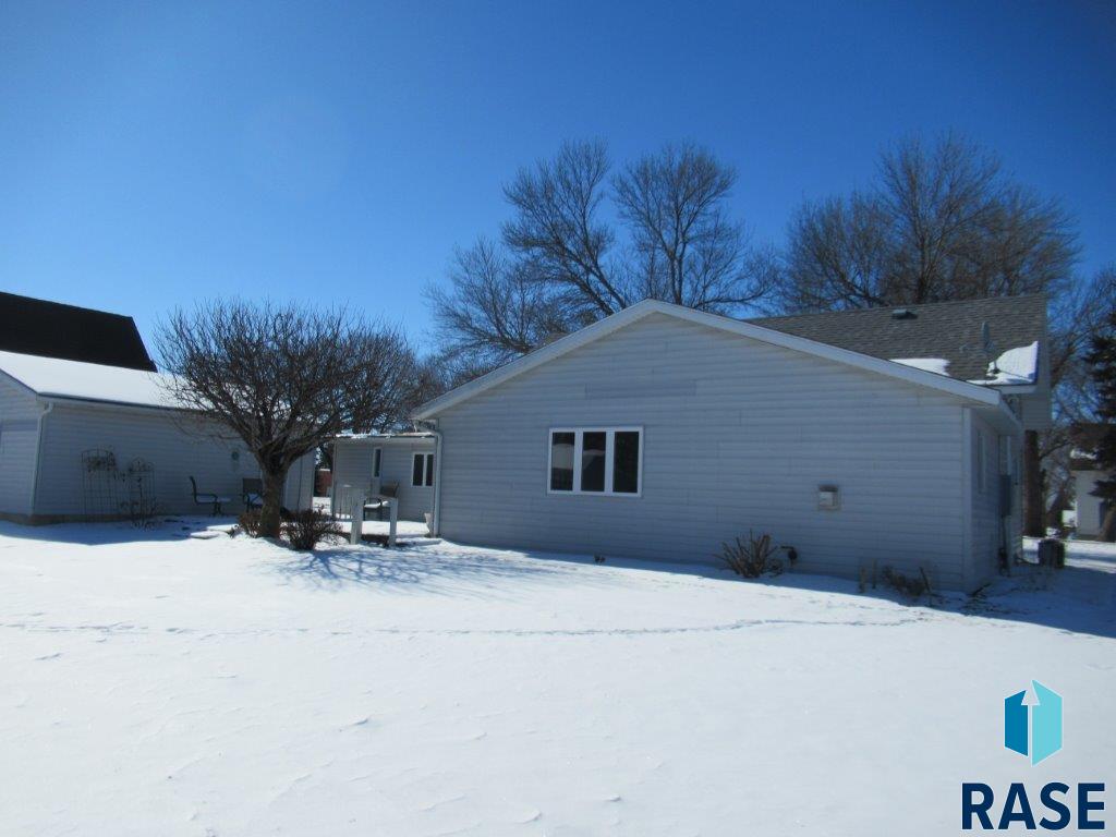 200 N Main Ave Avenue, Hills, Minnesota image 5