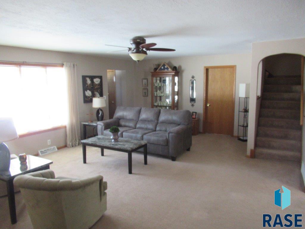 200 N Main Ave Avenue, Hills, Minnesota image 9