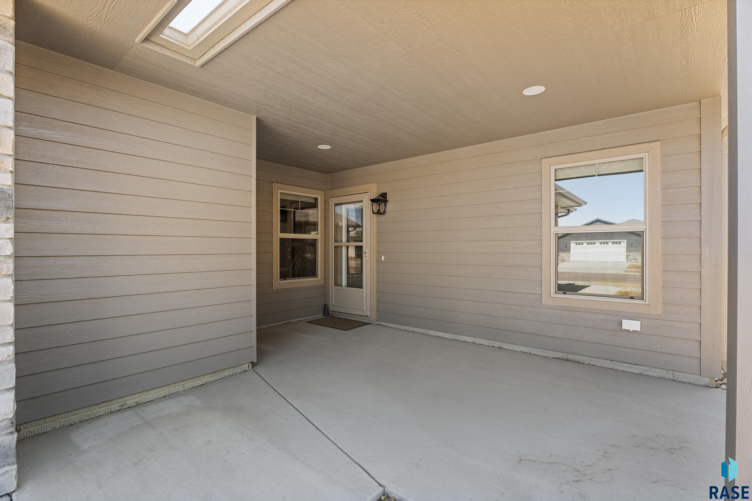 8817 W Windmill Ridge St Street, Sioux Falls, New Jersey image 3