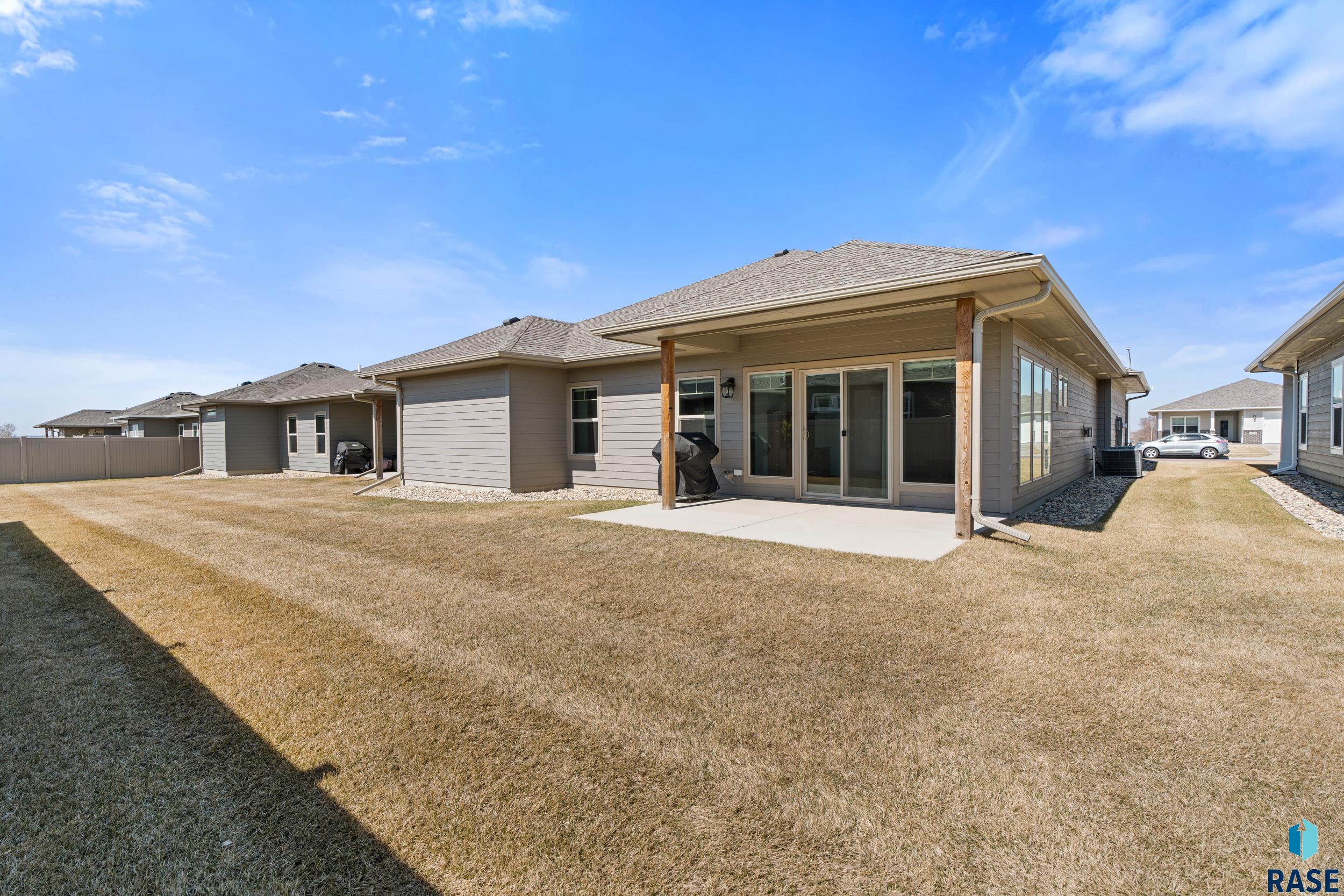 8817 W Windmill Ridge St Street, Sioux Falls, New Jersey image 32