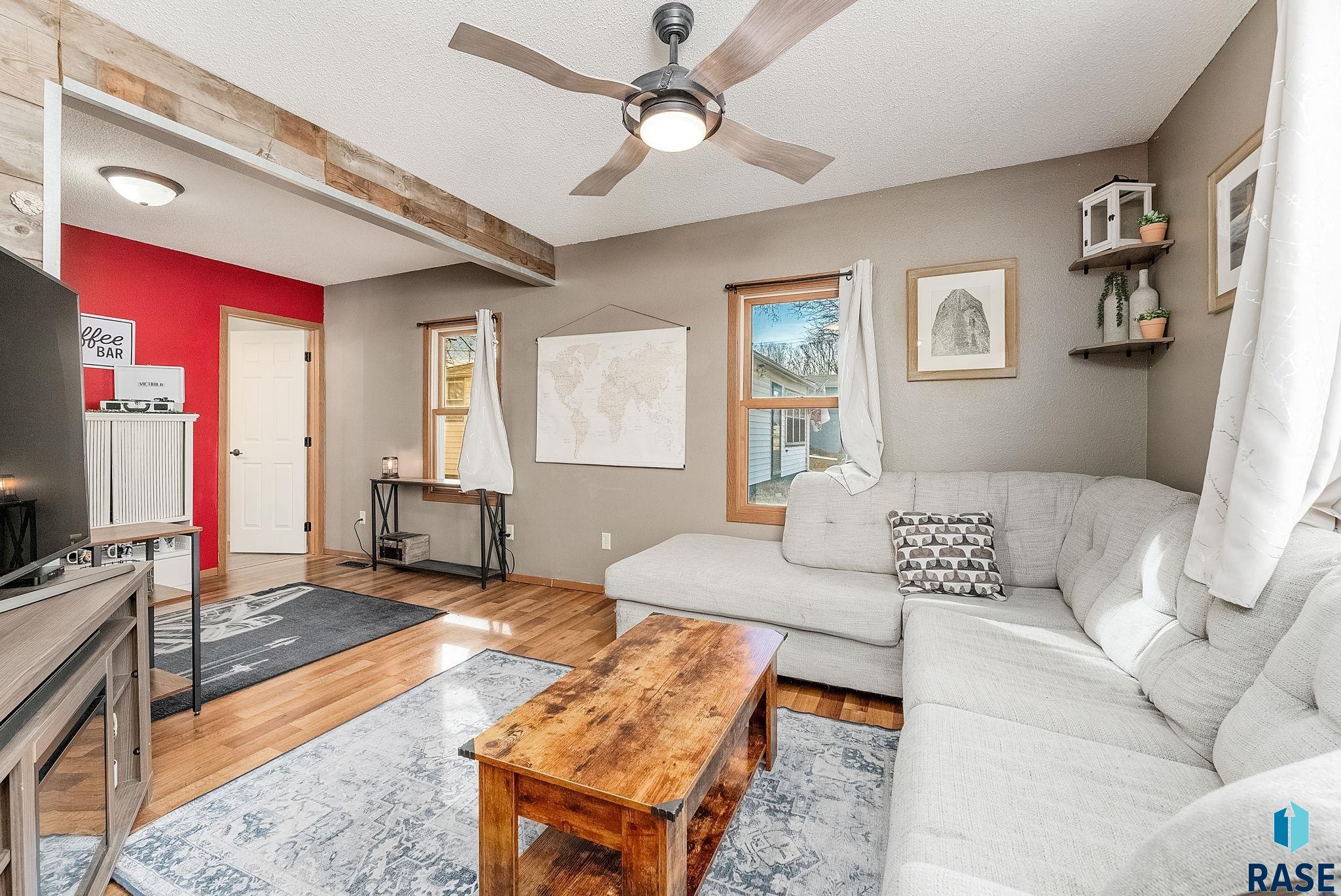 802 S 10th Ave Avenue, Sioux Falls, New Jersey image 7