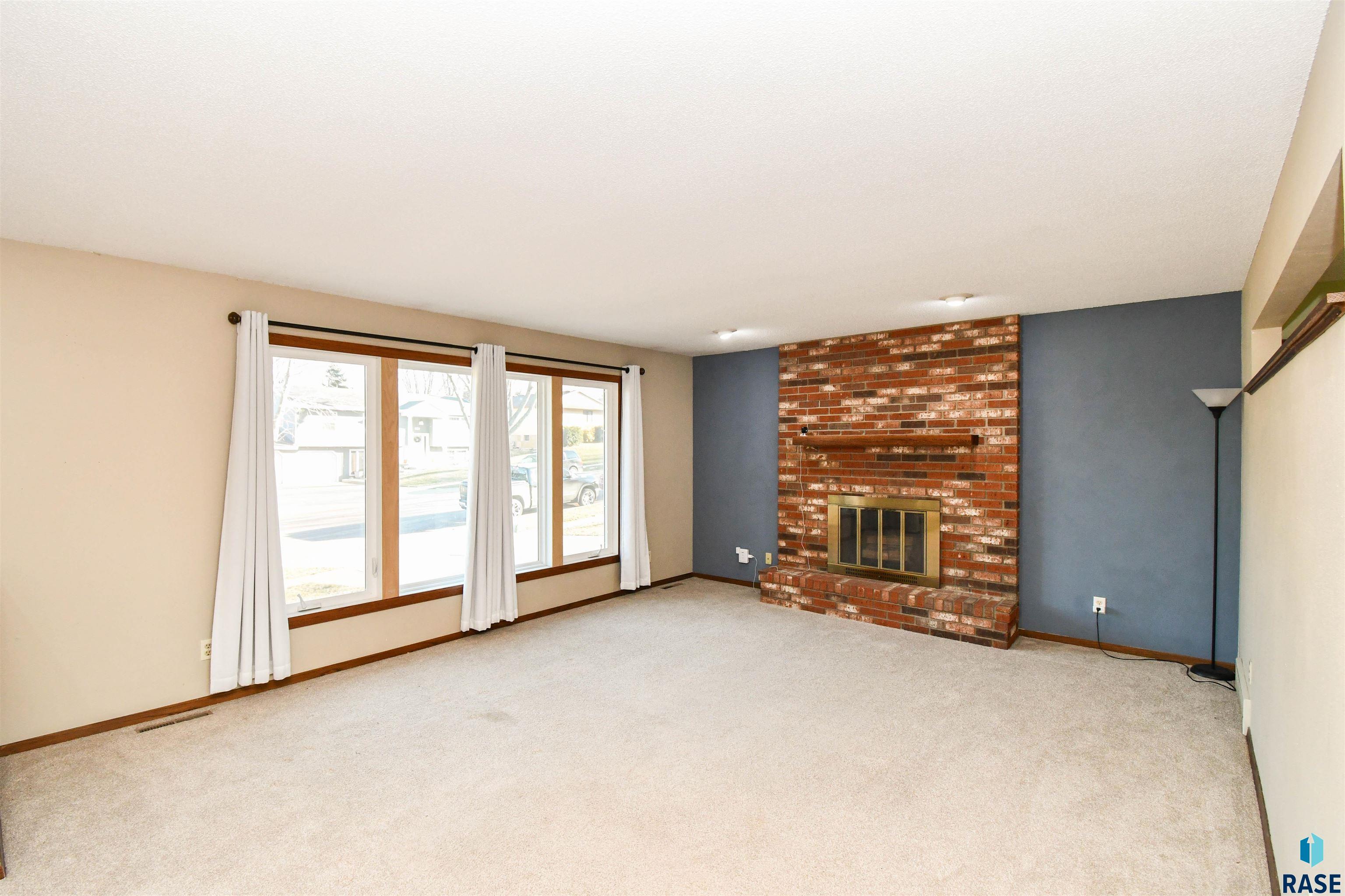 313 E Lotta St Street, Sioux Falls, South Dakota image 3