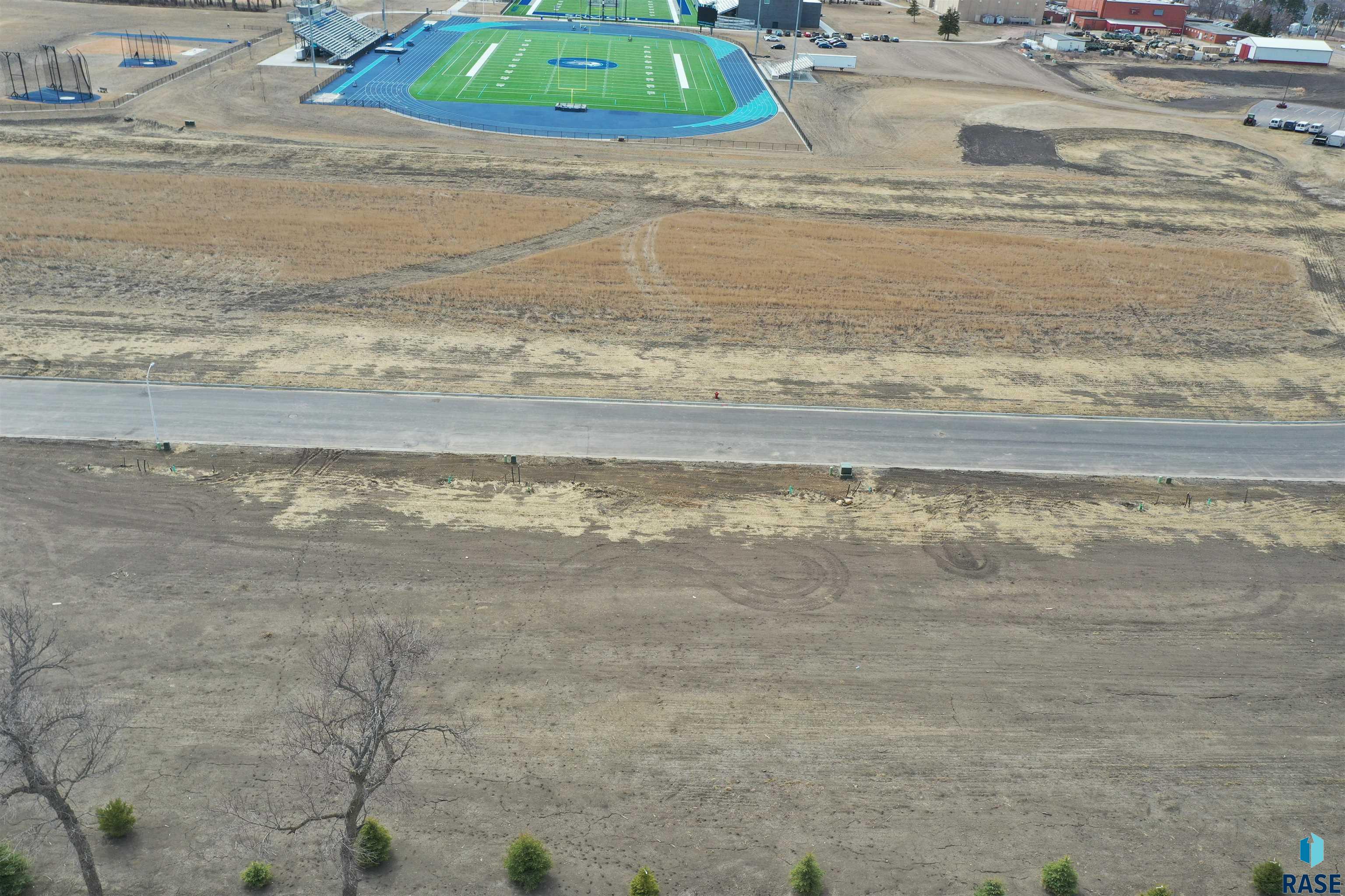 542 Harter Dr Drive, Madison, South Dakota image 3