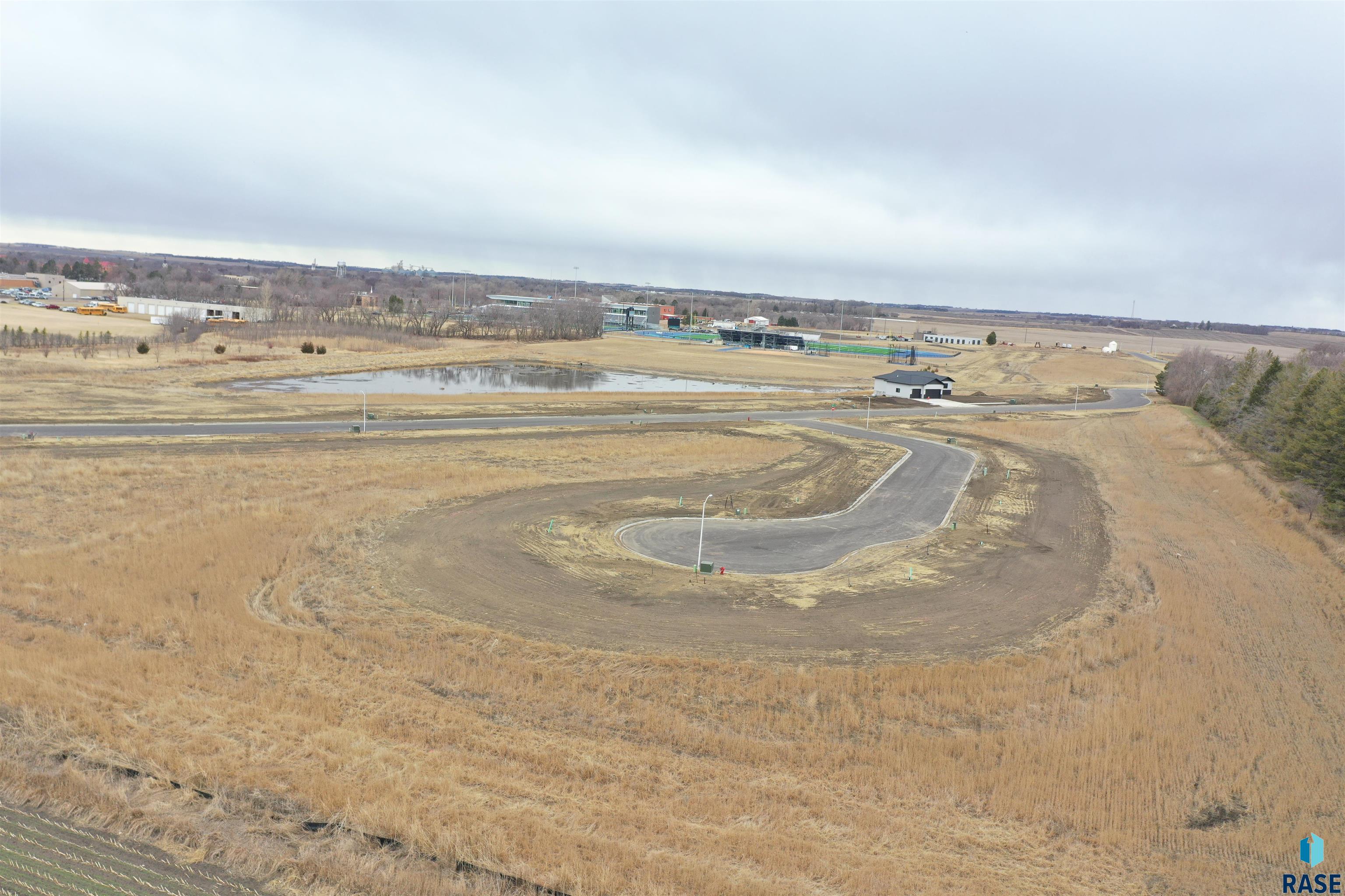 937 Harter Cir Circle, Madison, South Dakota image 3