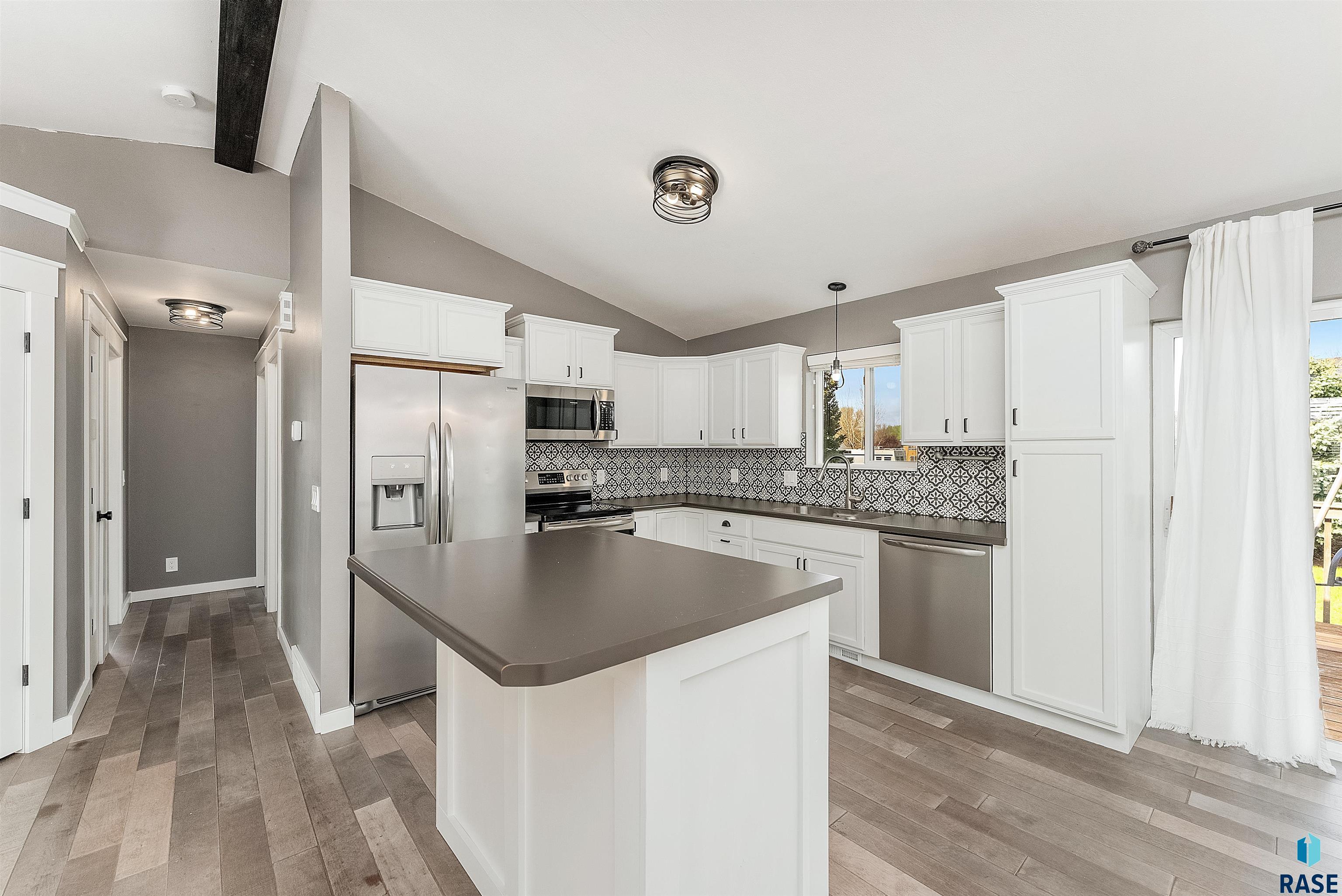 835 E Jesse Ct Court, Tea, New Jersey image 3