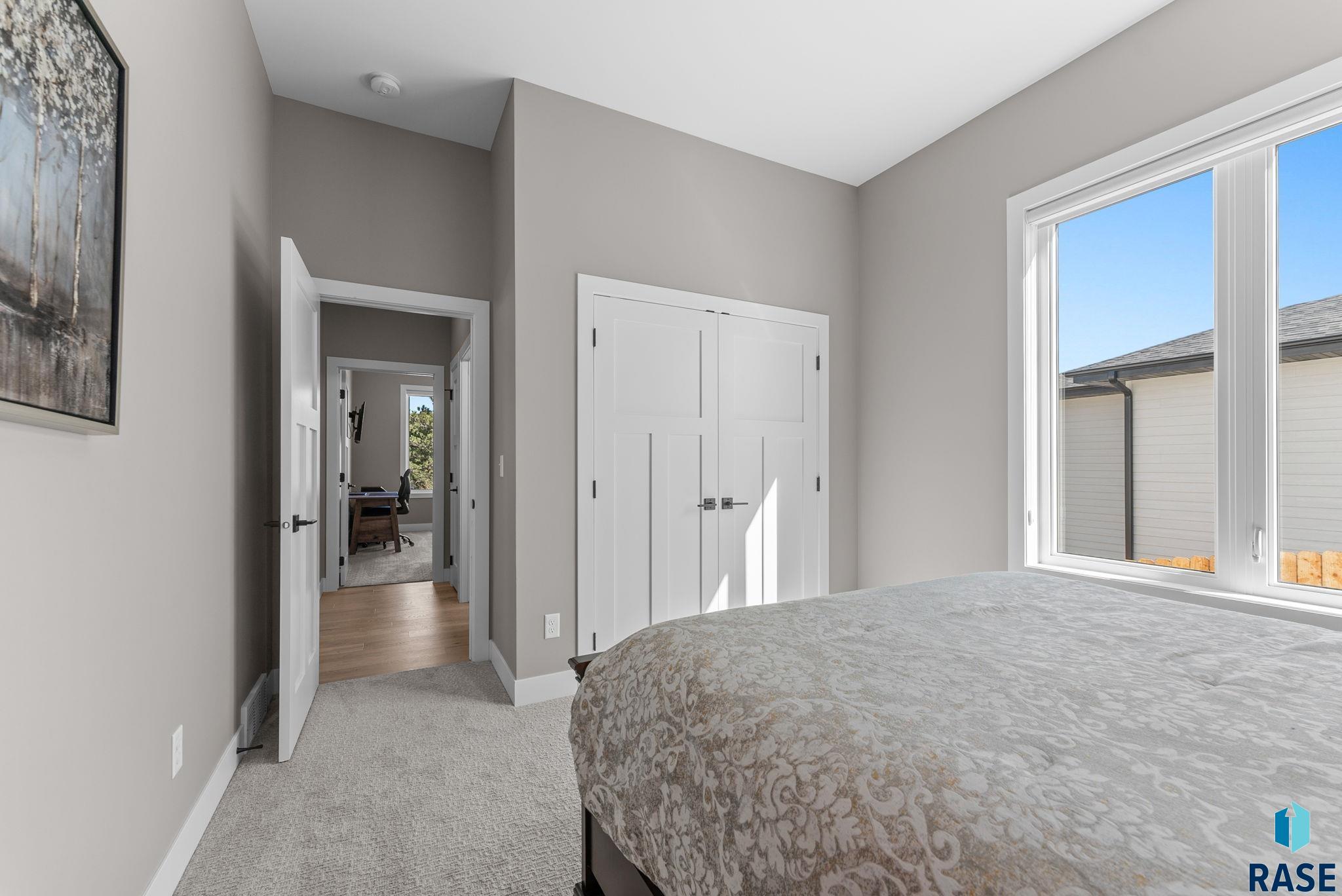 404 N Piper Dr Drive, Sioux Falls, South Dakota image 32