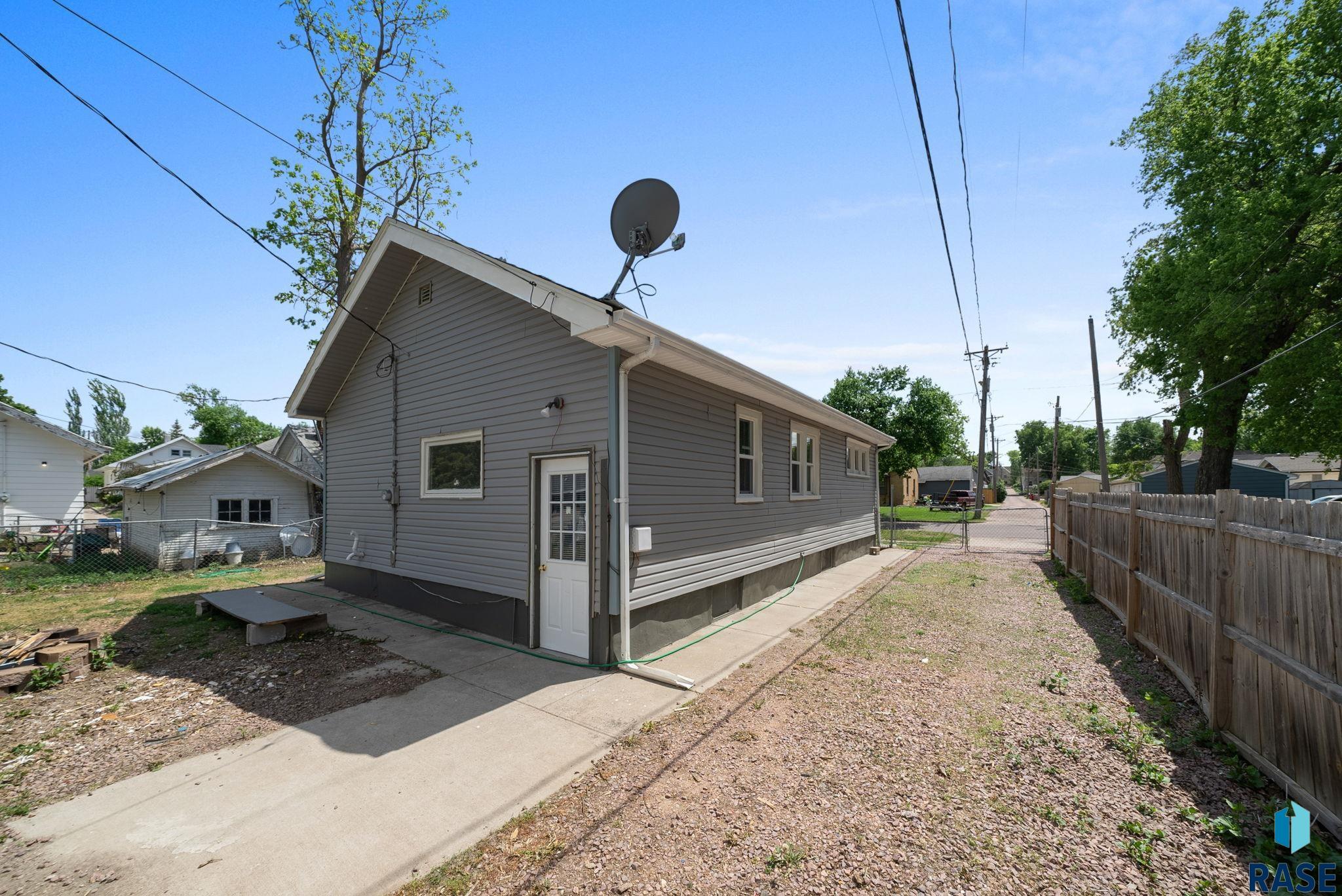704 W 2nd St Street, Sioux Falls, New Jersey image 12