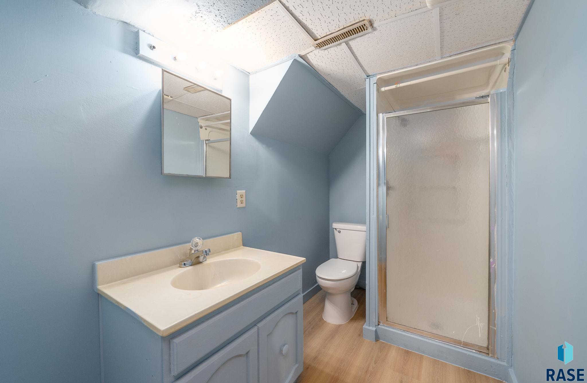 704 W 2nd St Street, Sioux Falls, New Jersey image 46