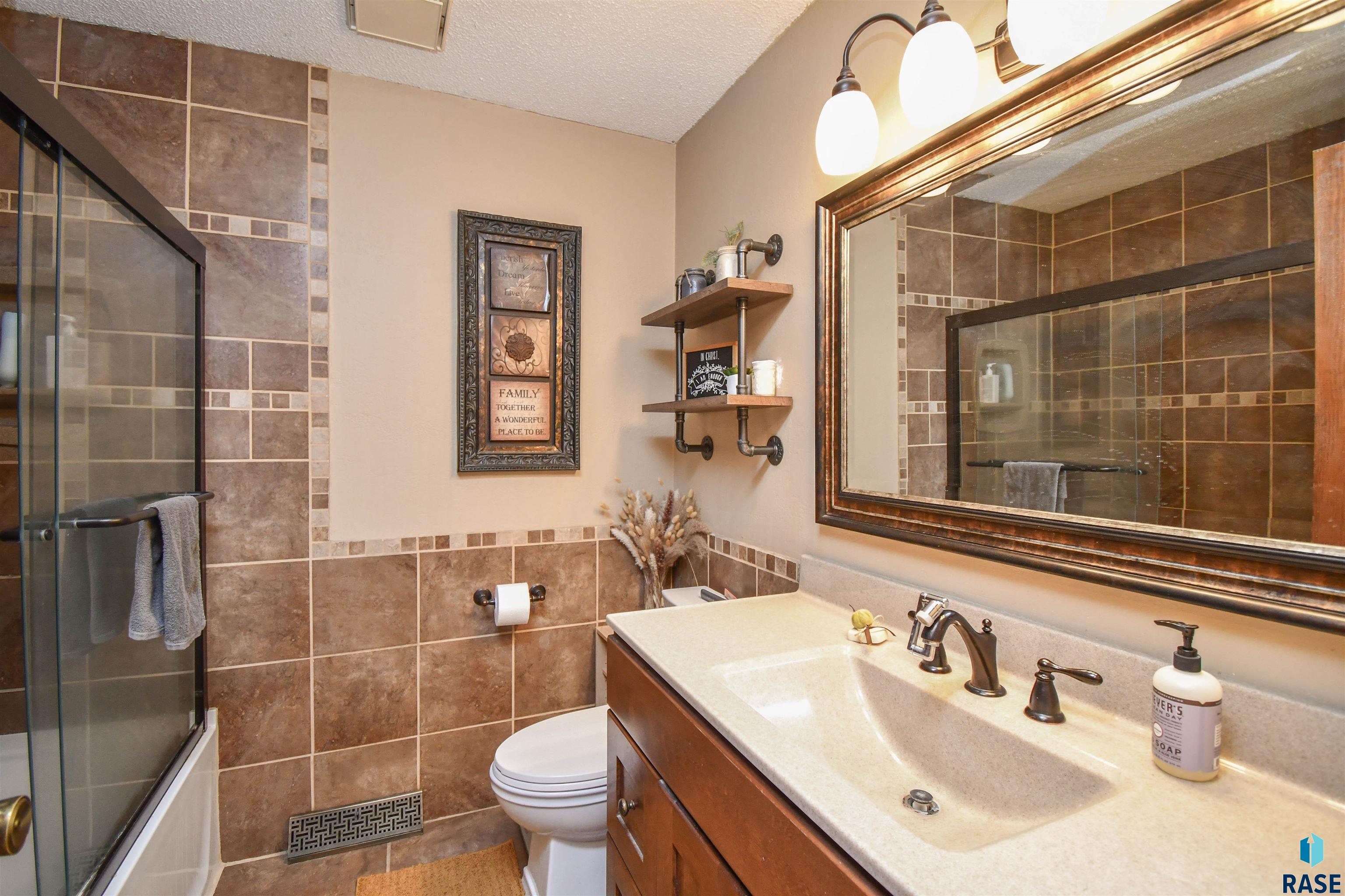 5840 W Karen Dr Drive, Sioux Falls, South Dakota image 15