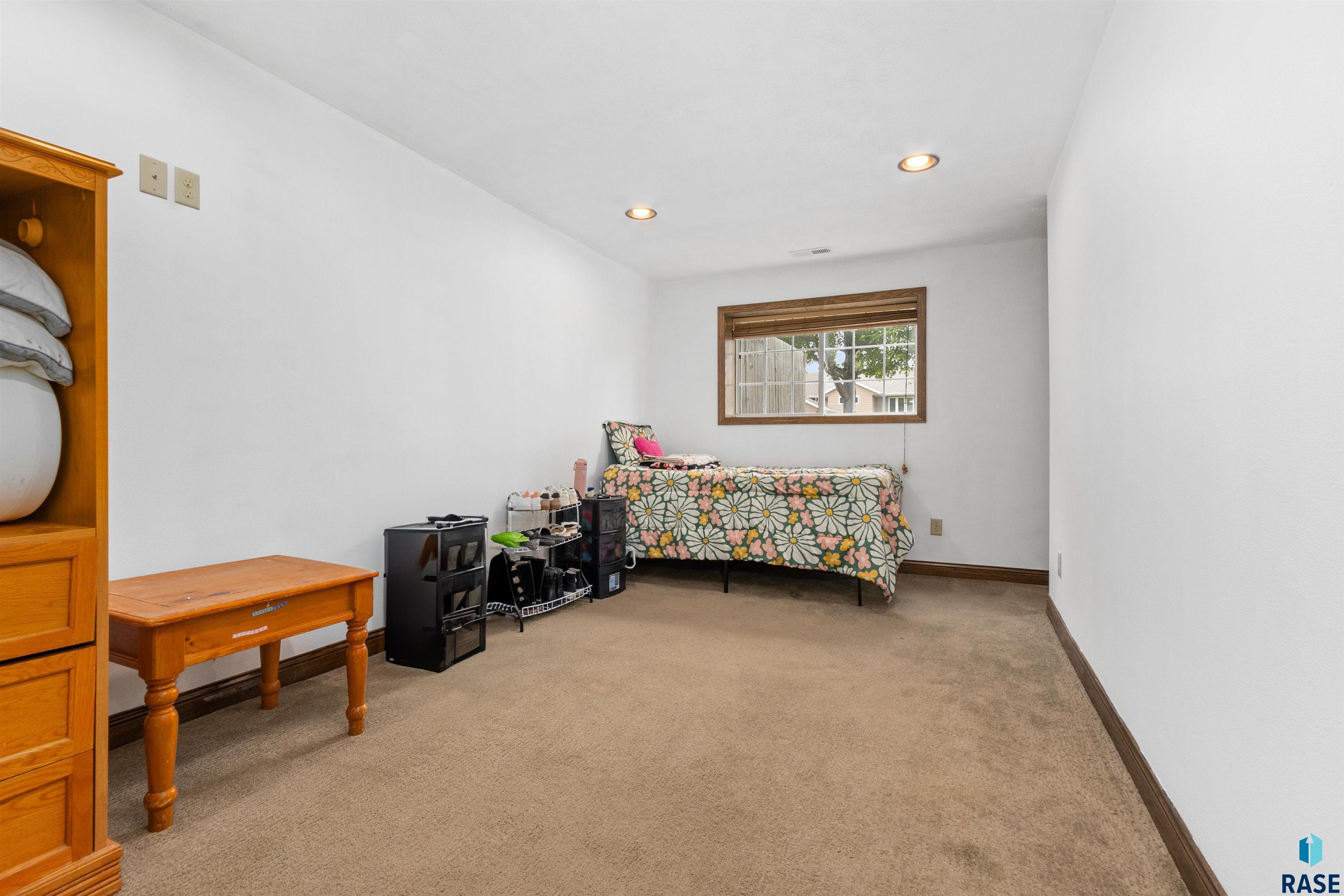 618 Perry Ln Lane, Harrisburg, New Jersey image 13