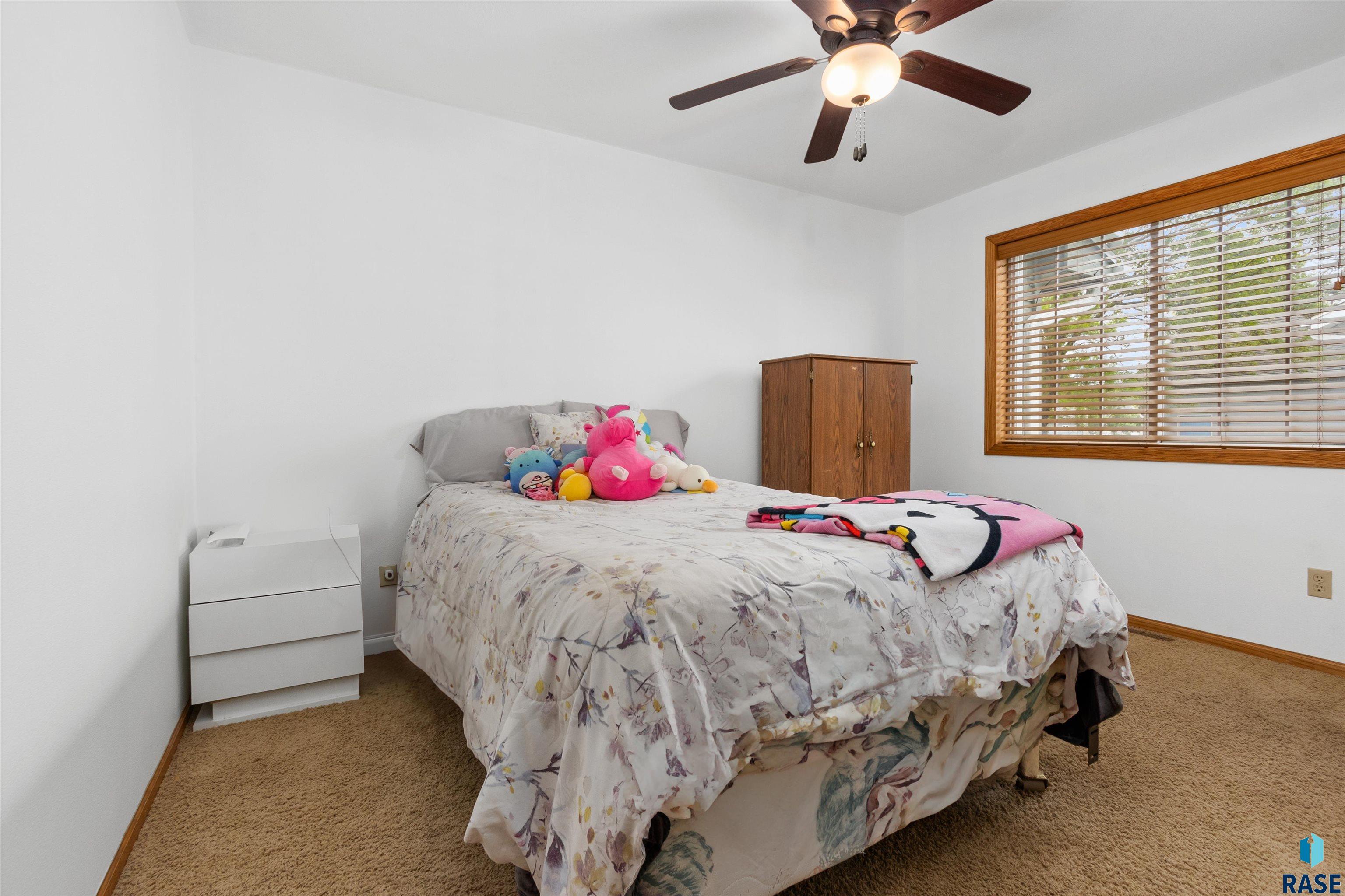 618 Perry Ln Lane, Harrisburg, New Jersey image 9