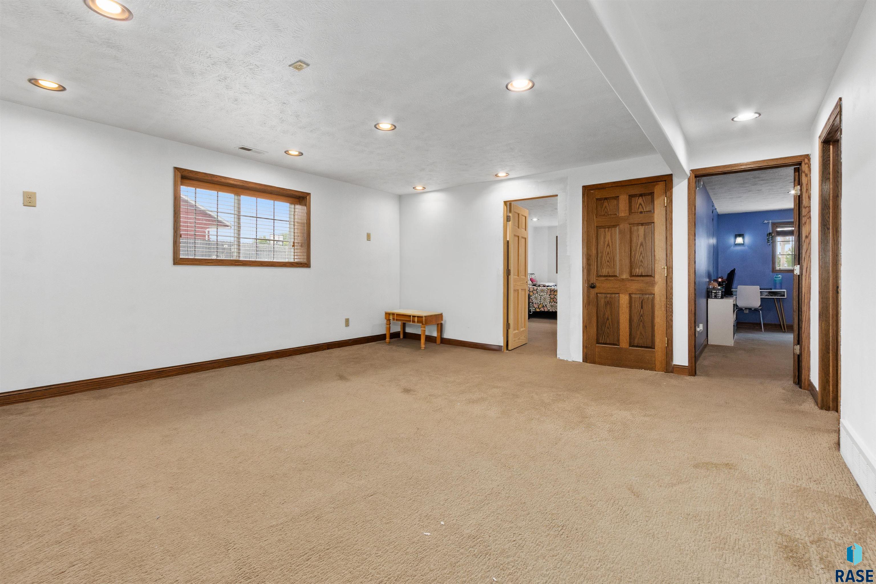 618 Perry Ln Lane, Harrisburg, New Jersey image 12