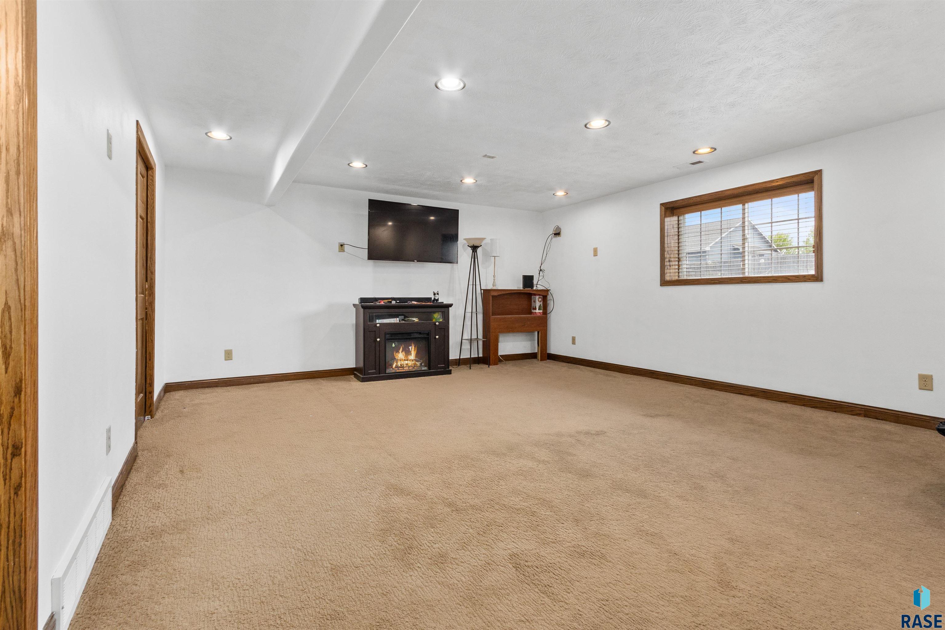 618 Perry Ln Lane, Harrisburg, New Jersey image 11