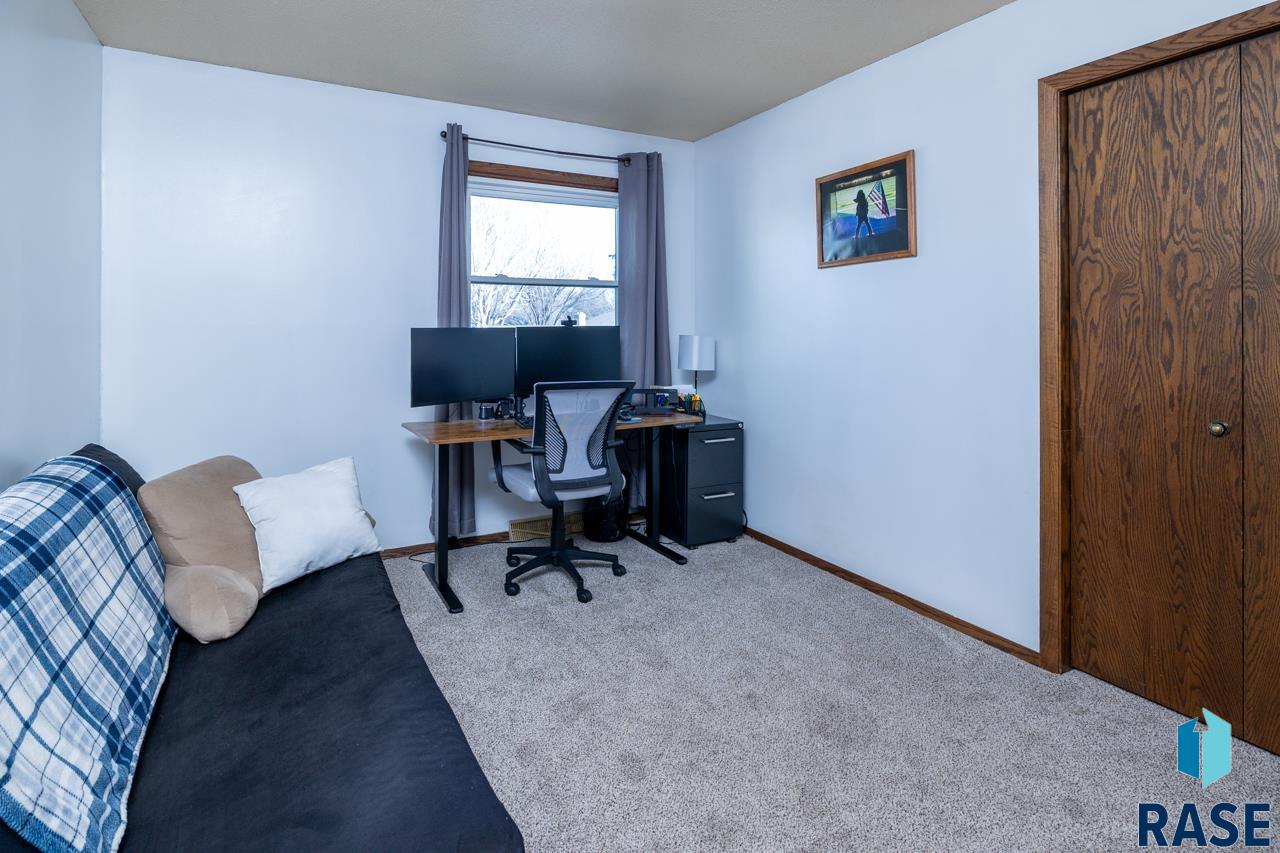 5805 W 36th St Street, Sioux Falls, South Dakota image 12