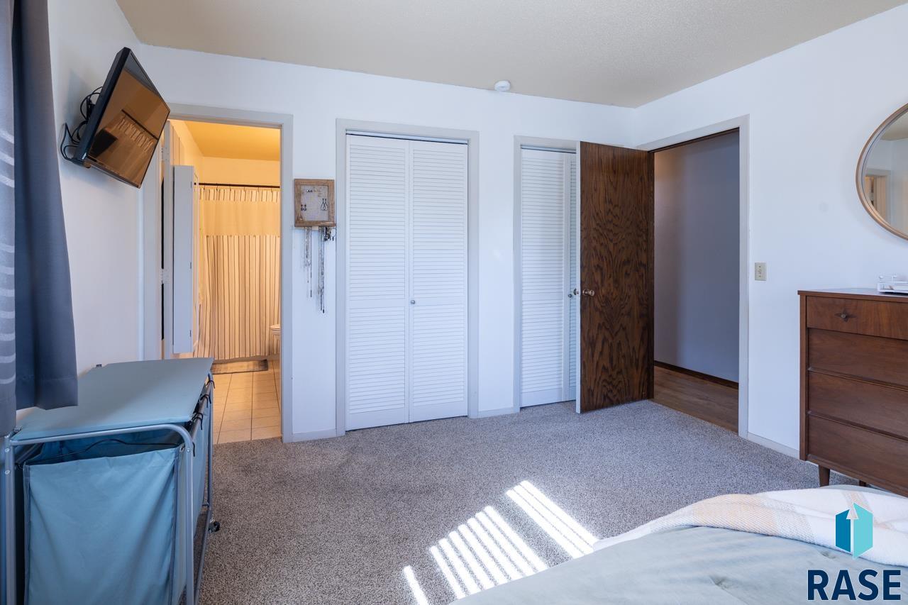 5805 W 36th St Street, Sioux Falls, South Dakota image 9