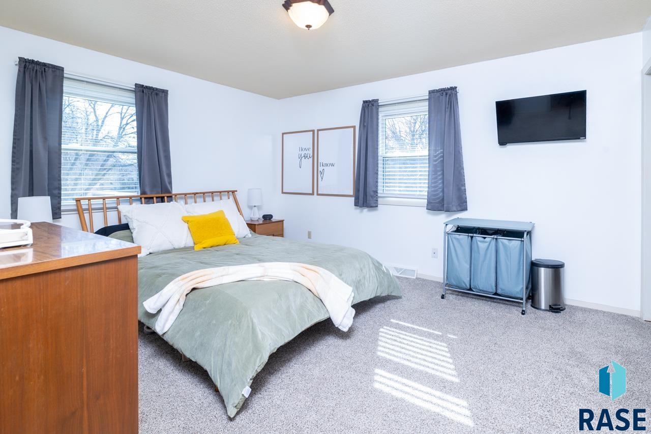 5805 W 36th St Street, Sioux Falls, South Dakota image 7