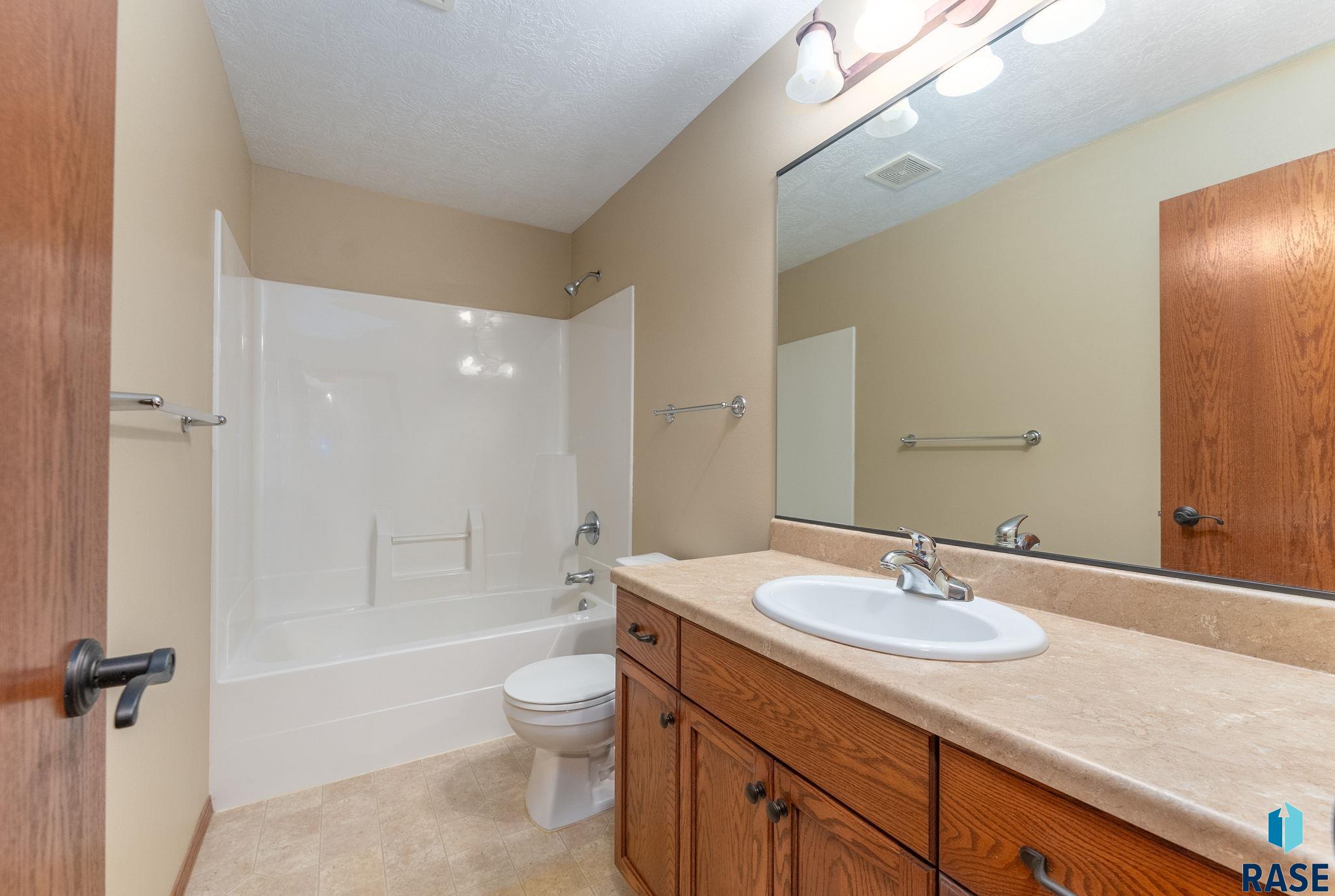 1504 N Conifer Pl Place #43, Sioux Falls, South Dakota image 11