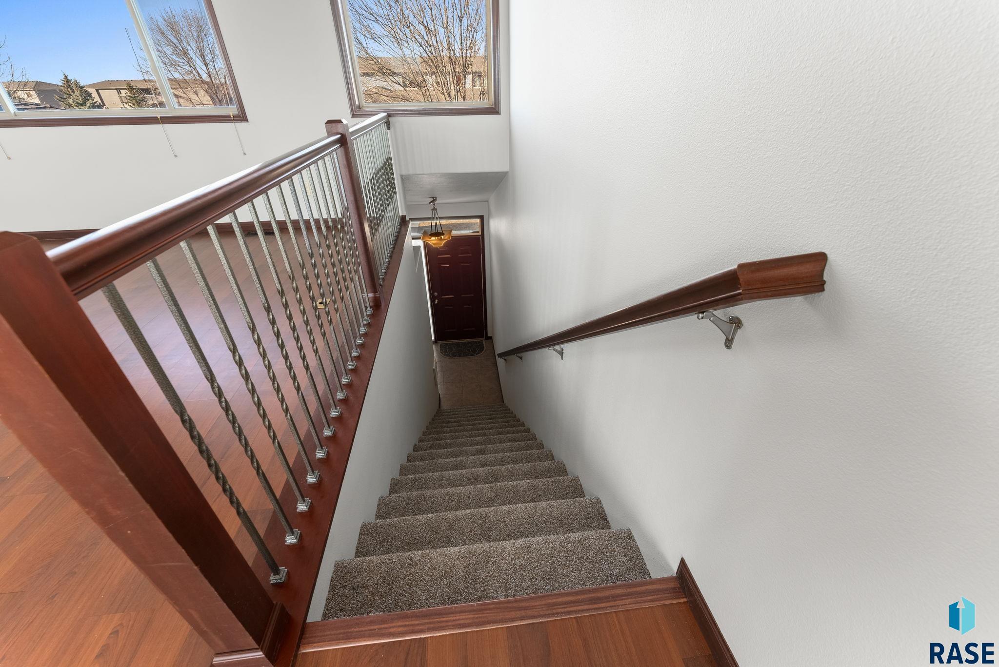 Sioux Falls, South Dakota 57108, United States, 2 Bedrooms Bedrooms, ,1 BathroomBathrooms,Residential,Contingent,12290