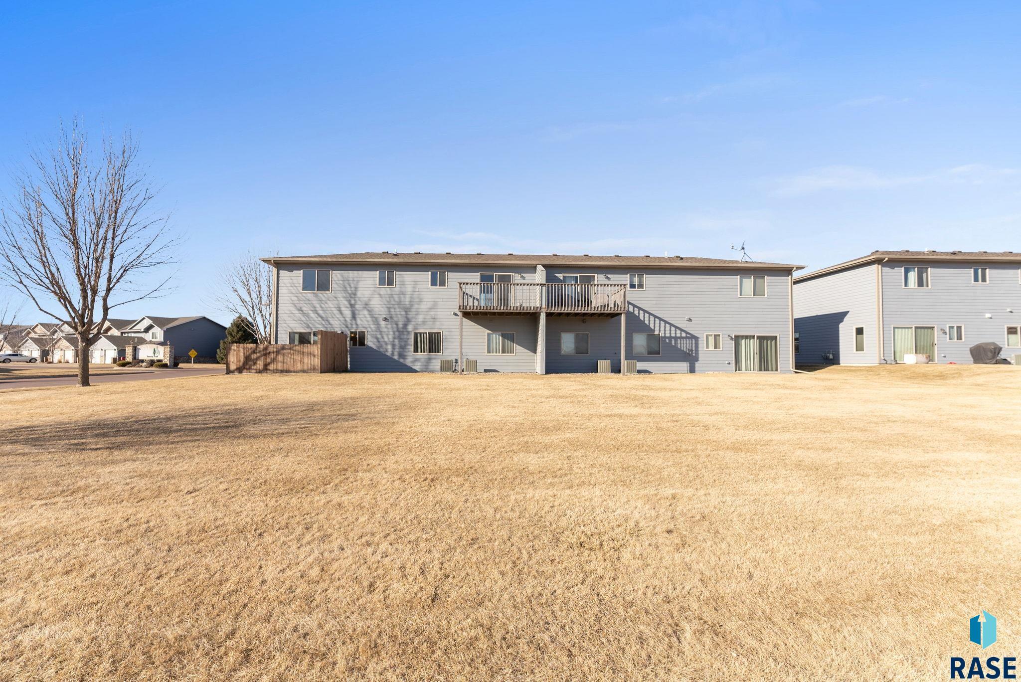 Sioux Falls, South Dakota 57108, United States, 2 Bedrooms Bedrooms, ,1 BathroomBathrooms,Residential,Contingent,12290