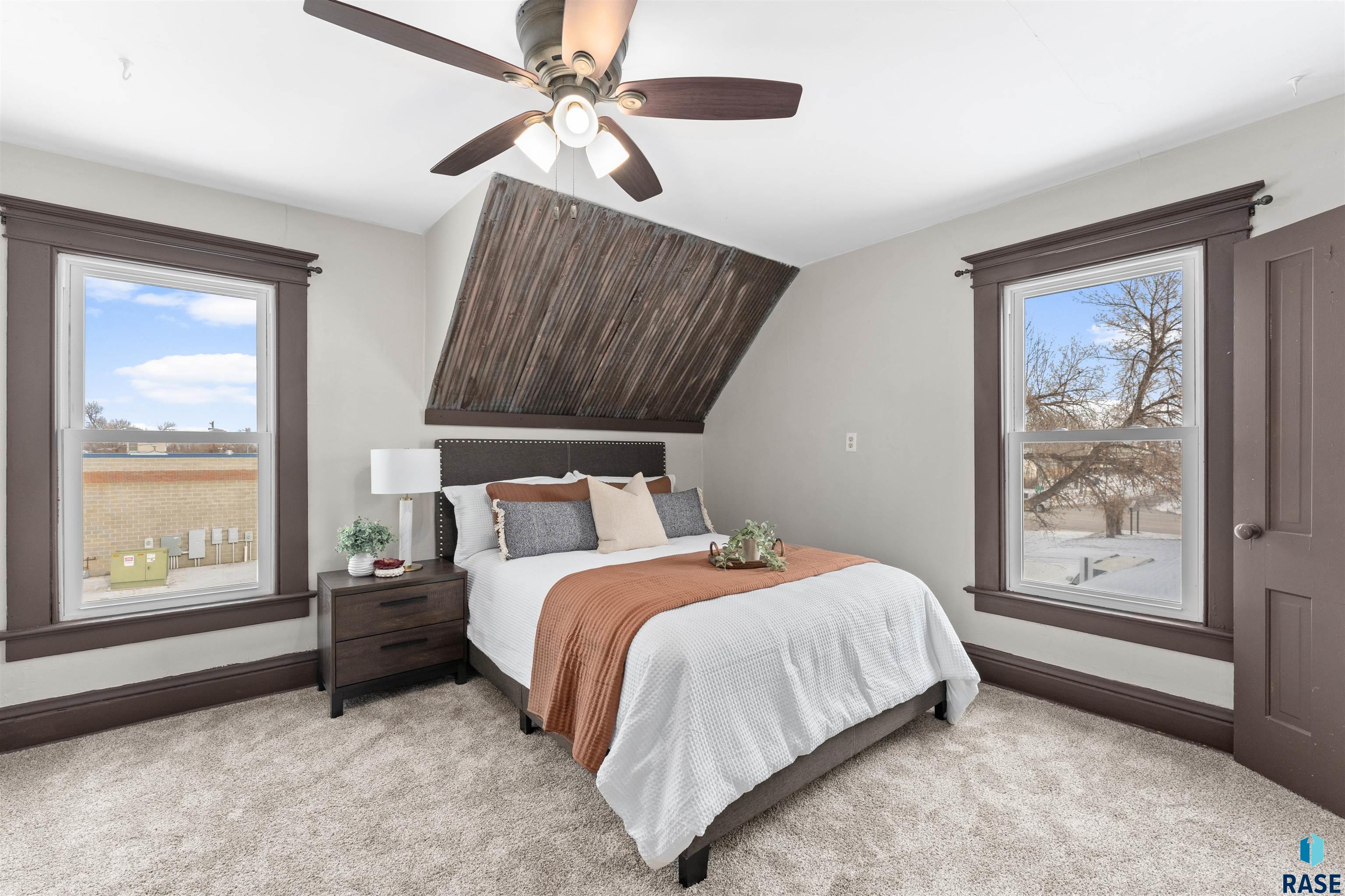 1121 E 9th St Street, Sioux Falls, New Jersey image 10