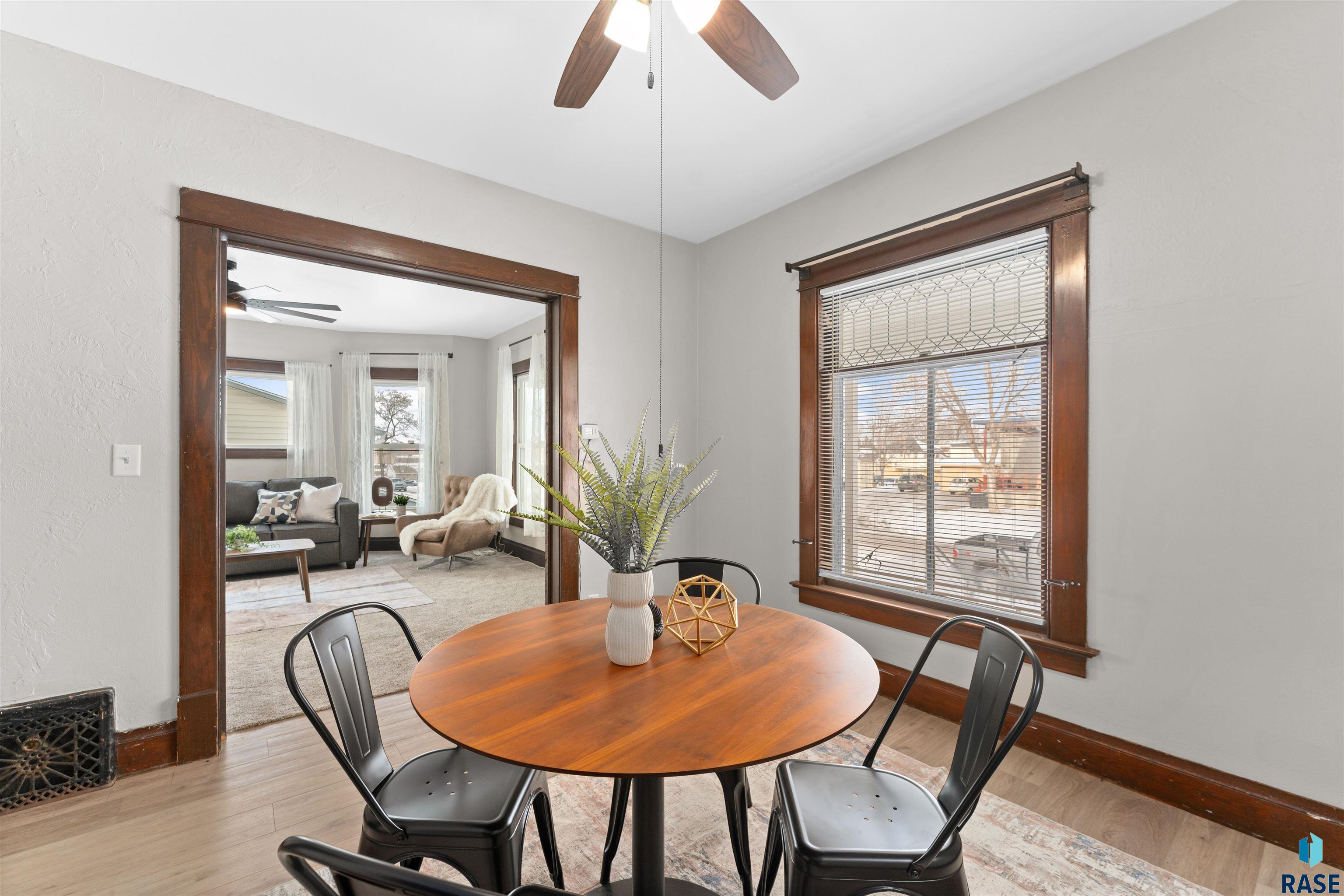 1121 E 9th St Street, Sioux Falls, New Jersey image 8