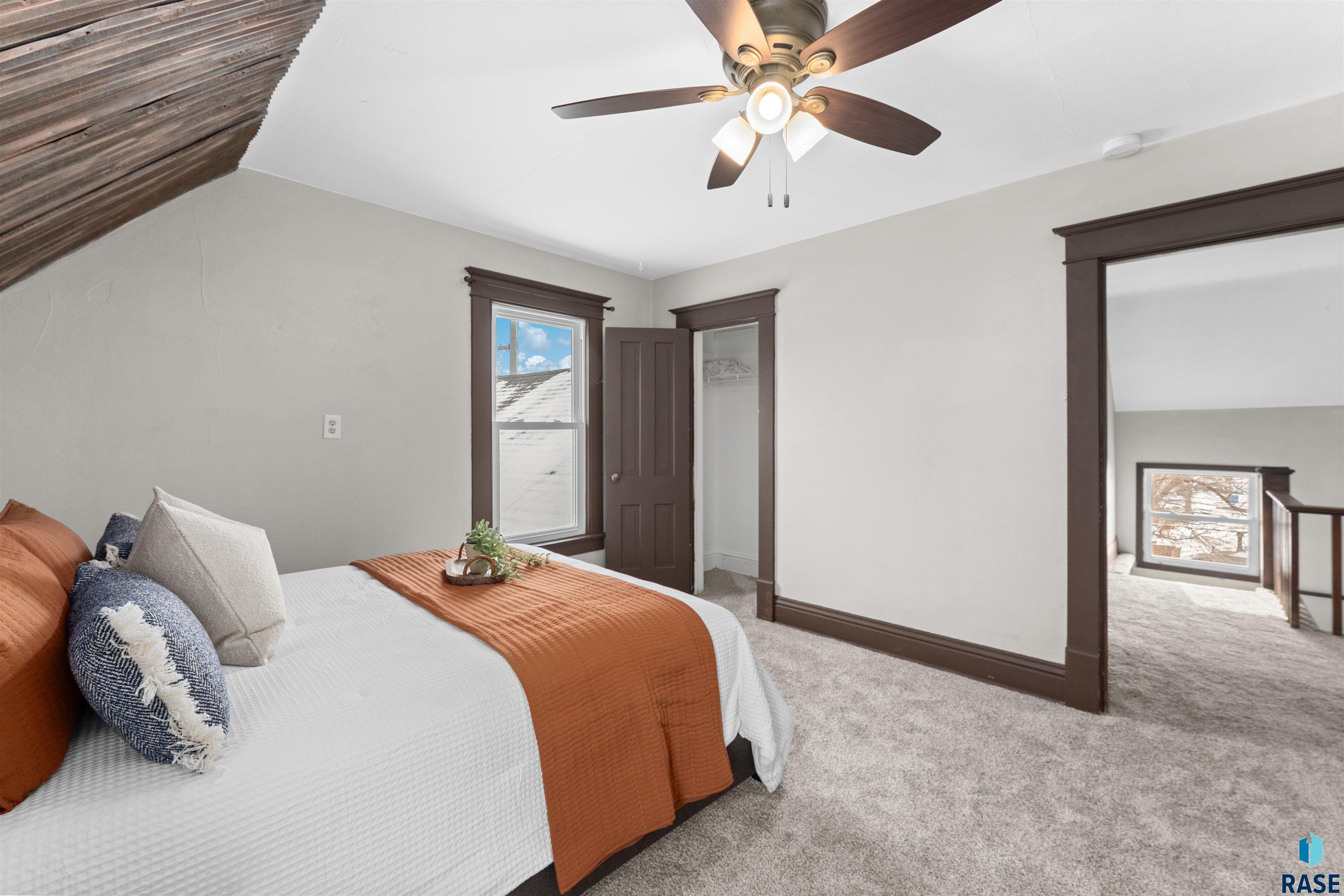 1121 E 9th St Street, Sioux Falls, New Jersey image 11