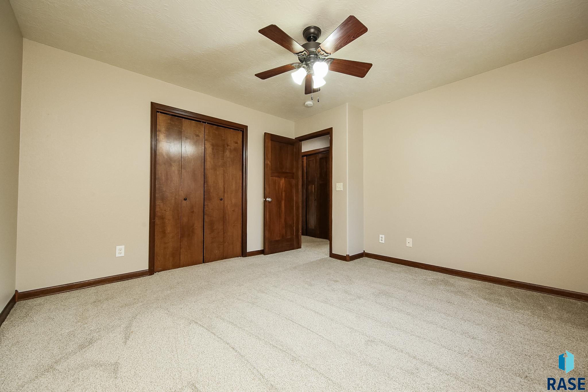 2609 E Sunflower St Street, Brandon, South Dakota image 21