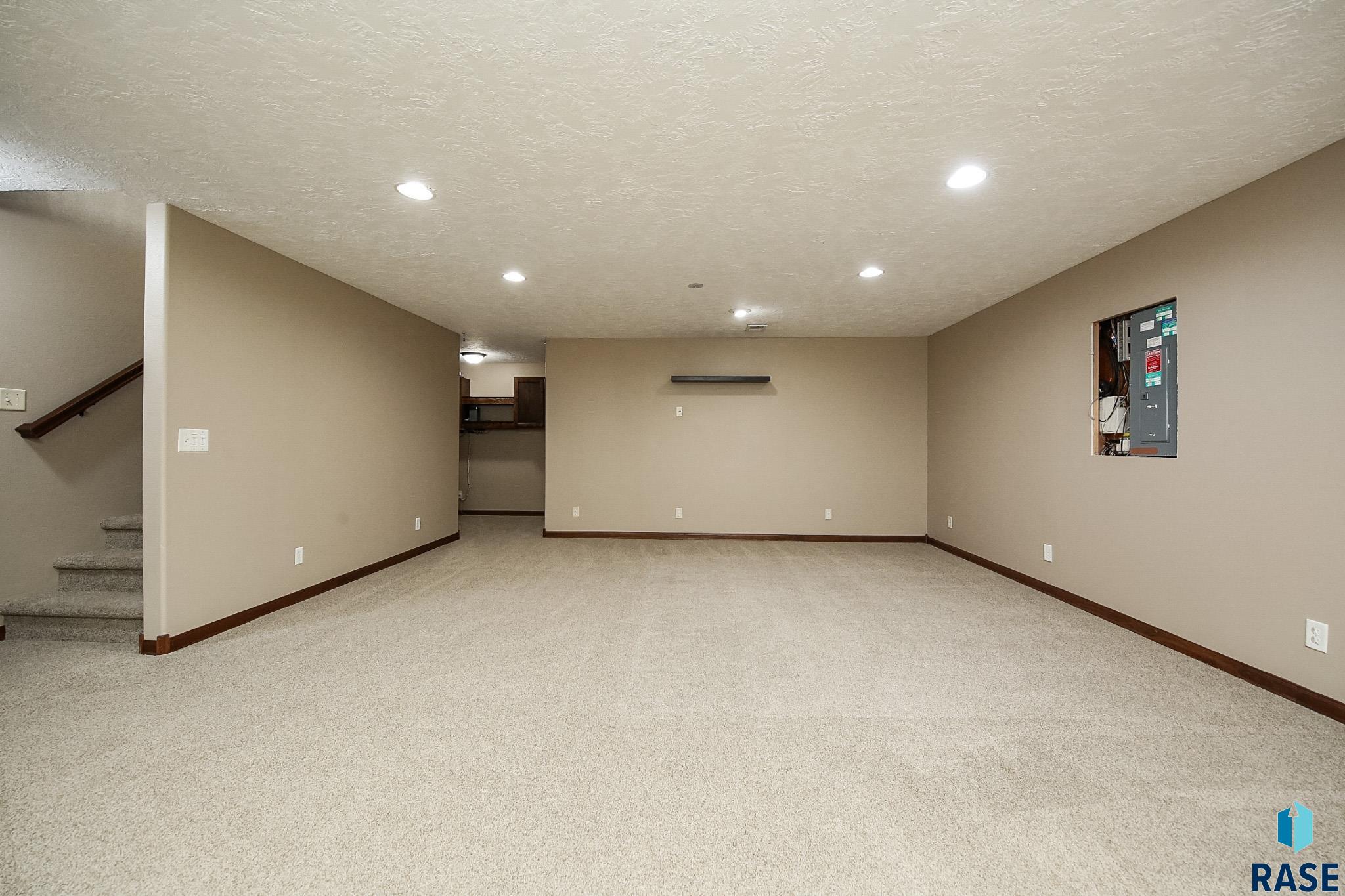2609 E Sunflower St Street, Brandon, South Dakota image 23