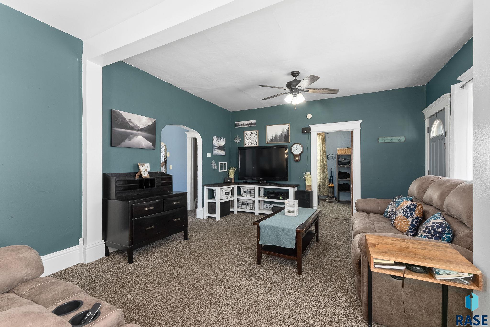 212 W Boynton Ave Avenue, Lennox, South Dakota image 11