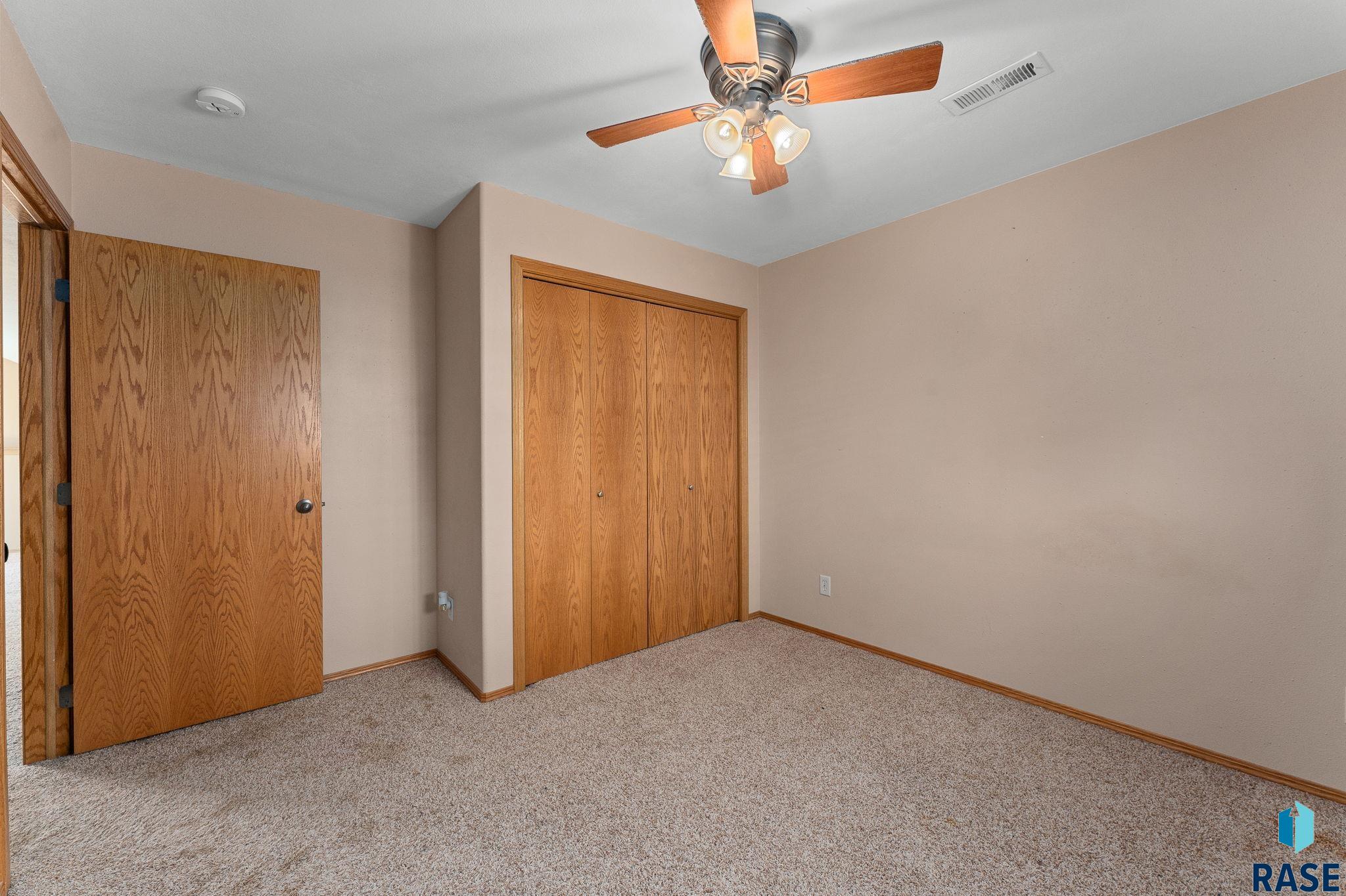 611 Teddy St Street, Harrisburg, New Jersey image 27