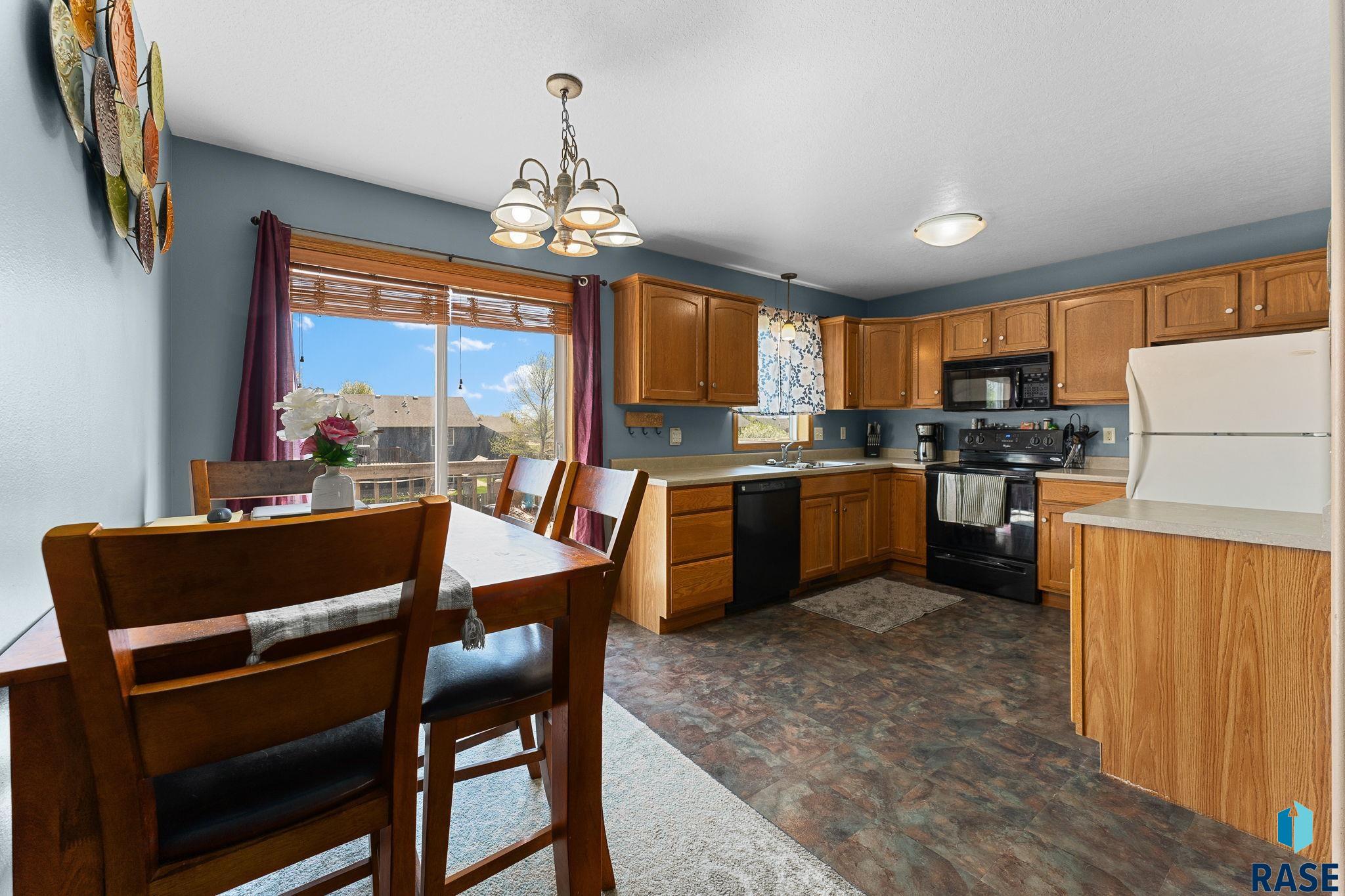 611 Teddy St Street, Harrisburg, New Jersey image 6