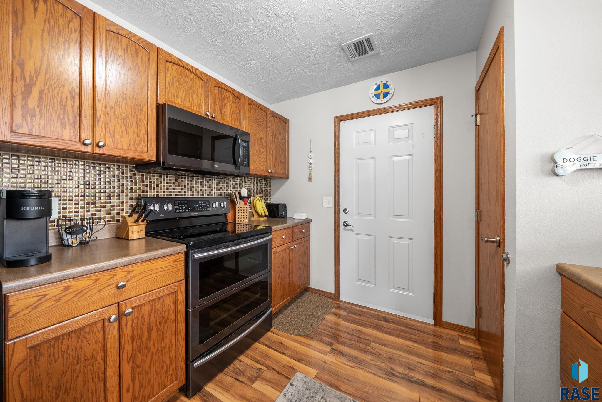 Sioux Falls, South Dakota 57107, United States, 2 Bedrooms Bedrooms, ,1 BathroomBathrooms,Residential,Active,218696