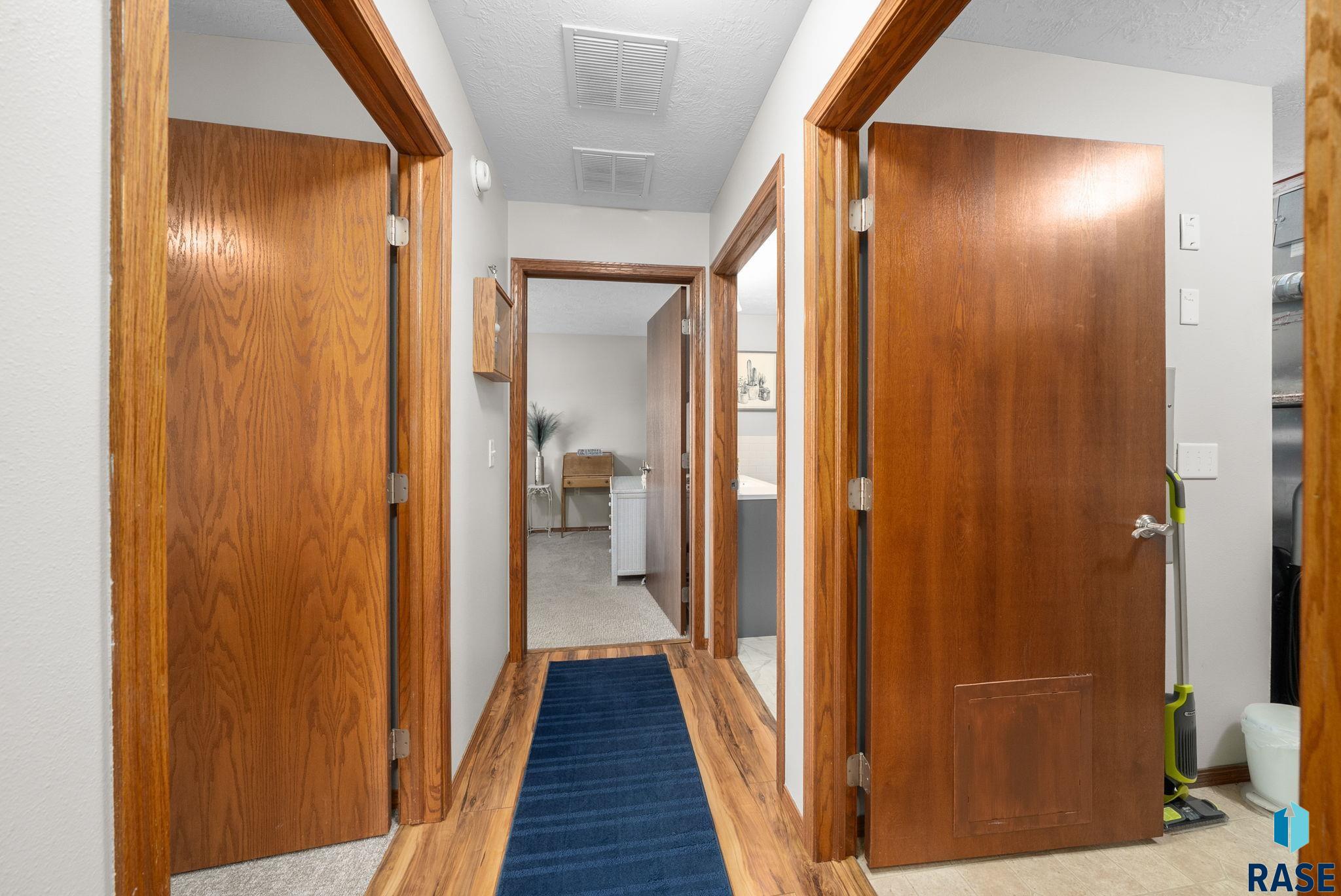 Sioux Falls, South Dakota 57107, United States, 2 Bedrooms Bedrooms, ,1 BathroomBathrooms,Residential,Active,218696