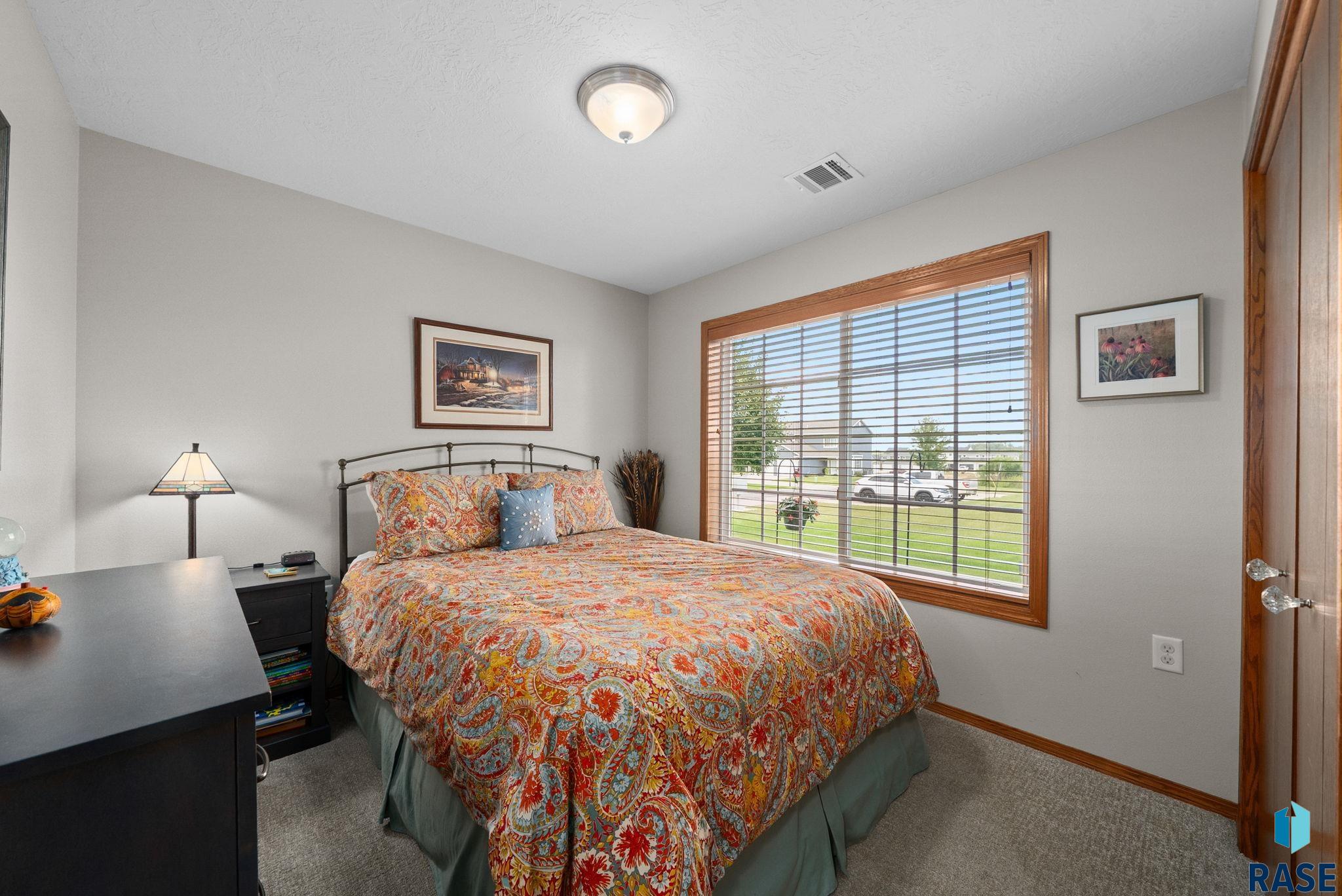 Sioux Falls, South Dakota 57107, United States, 2 Bedrooms Bedrooms, ,1 BathroomBathrooms,Residential,Active,218696