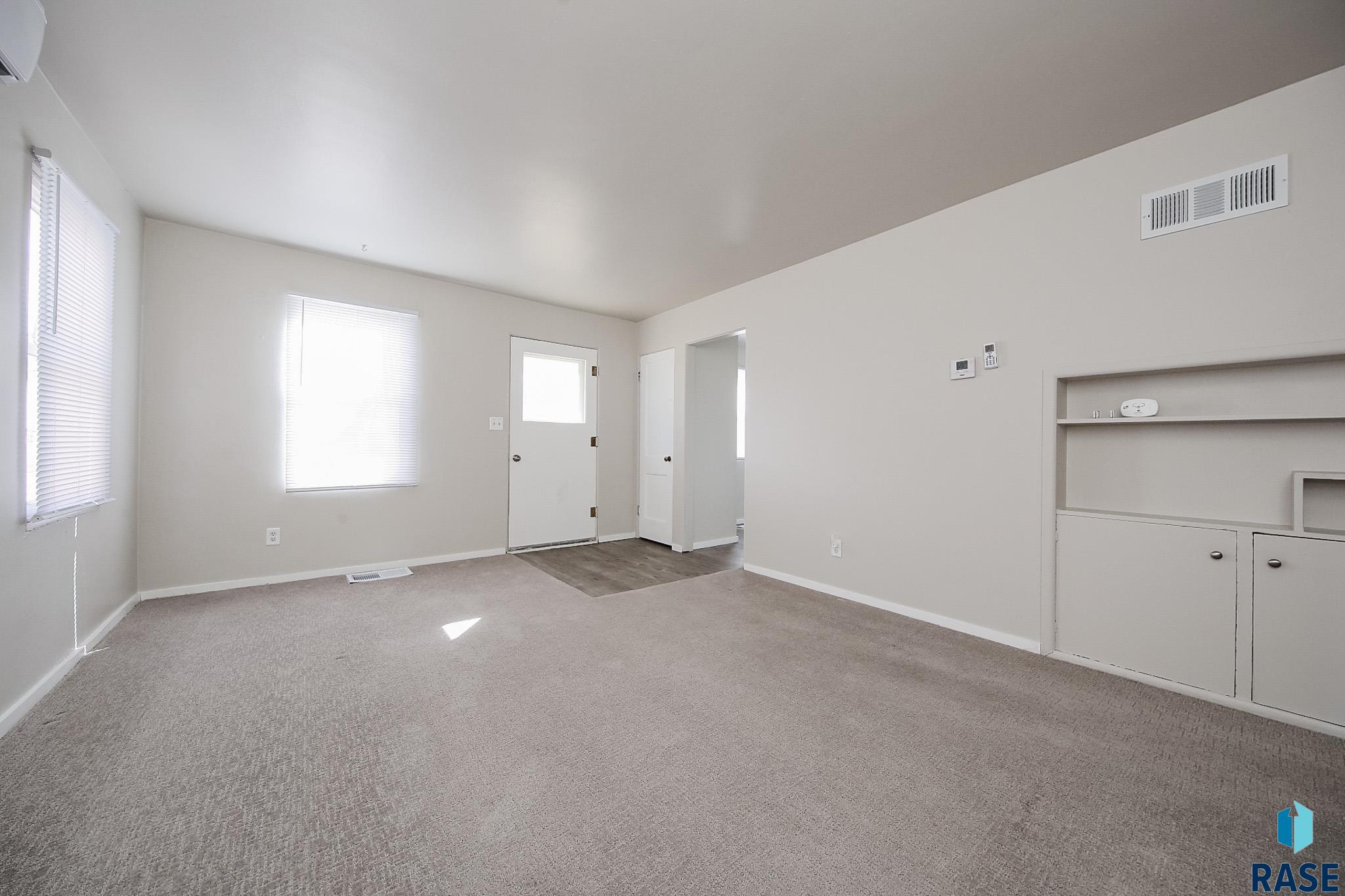 1933 S Lake Ave Avenue, Sioux Falls, South Dakota image 3