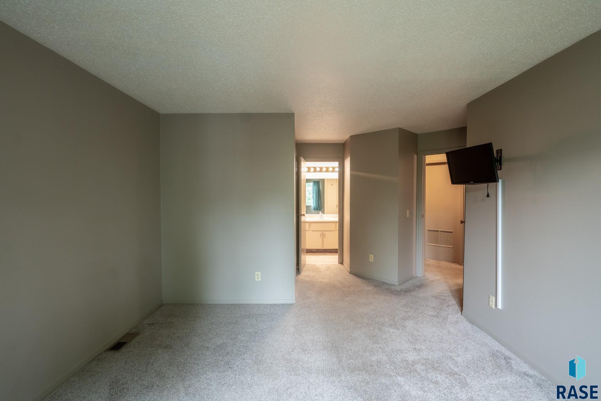 1104 W 57th St Street #204A, Sioux Falls, South Dakota image 4