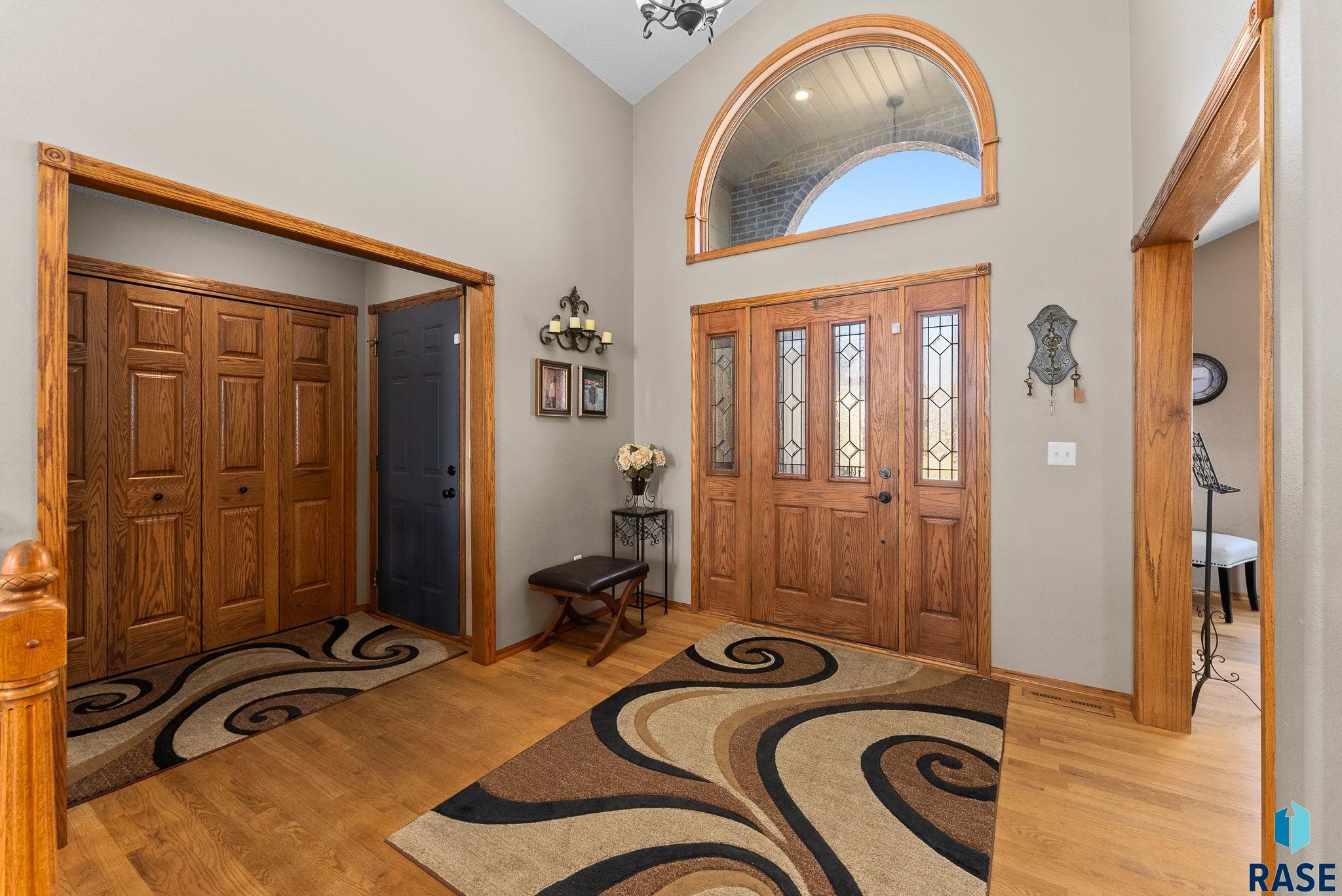1001 Westview Dr Drive, Dell Rapids, South Dakota image 3