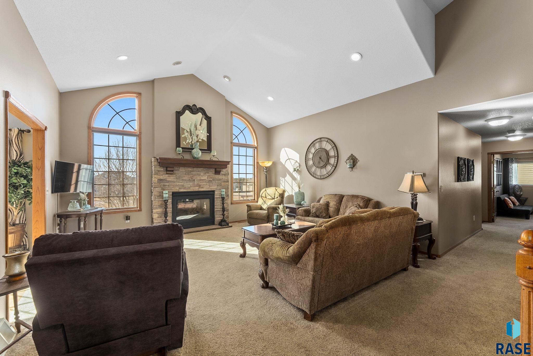 1001 Westview Dr Drive, Dell Rapids, South Dakota image 4