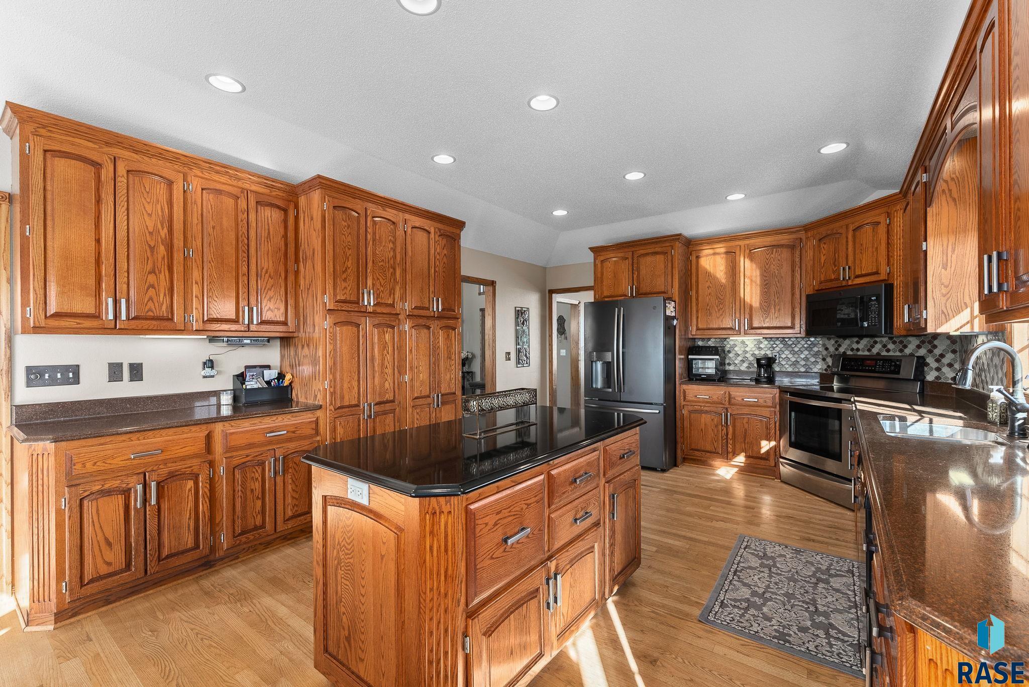 1001 Westview Dr Drive, Dell Rapids, South Dakota image 8