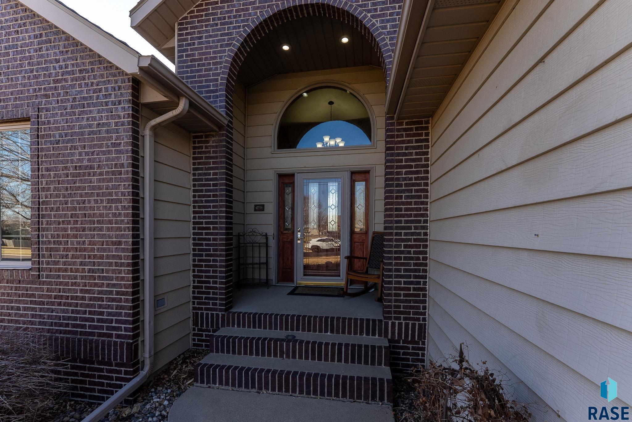 1001 Westview Dr Drive, Dell Rapids, South Dakota image 2