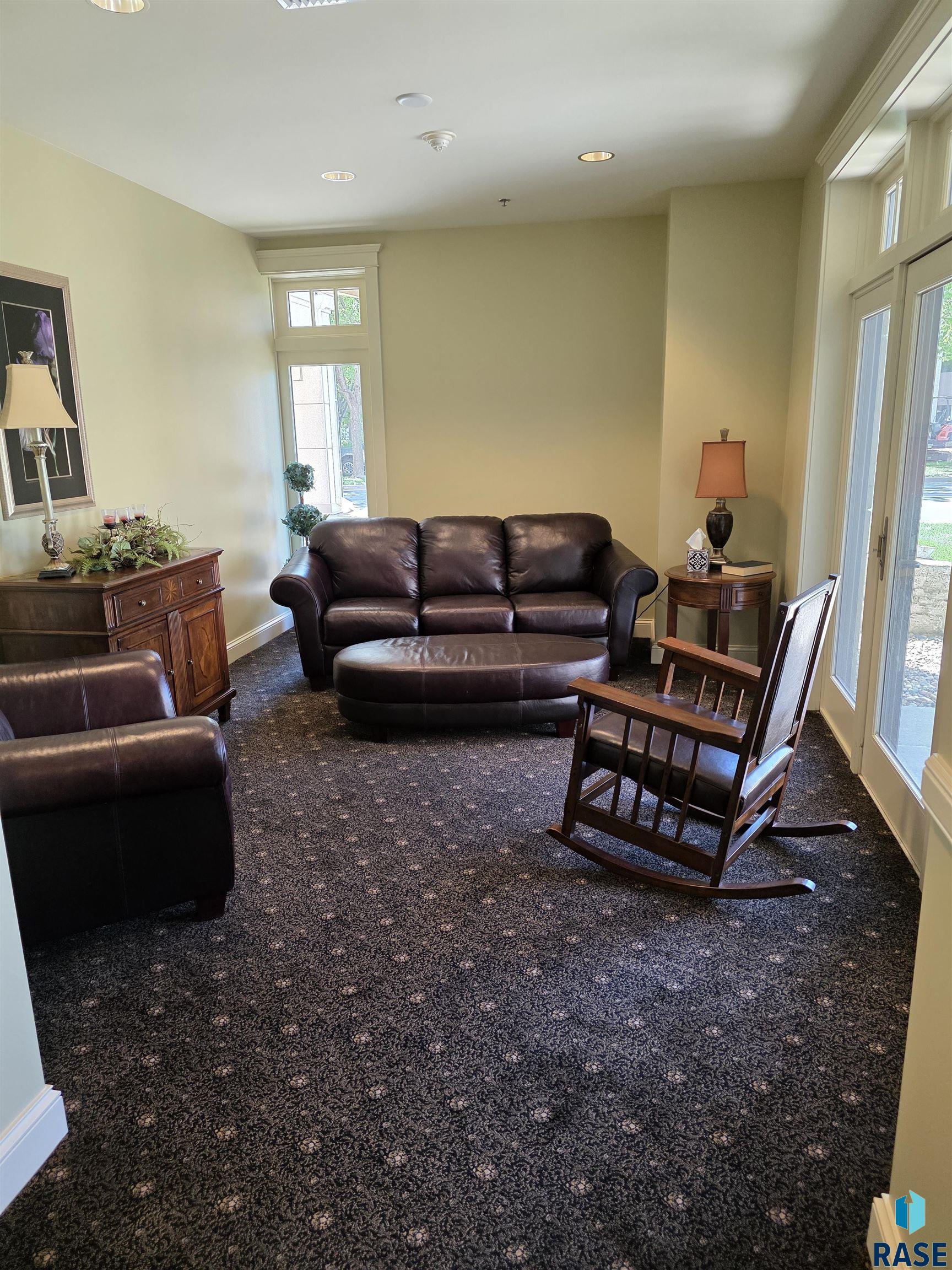 2908 W 37th Cir Circle #302, Sioux Falls, New Jersey image 47
