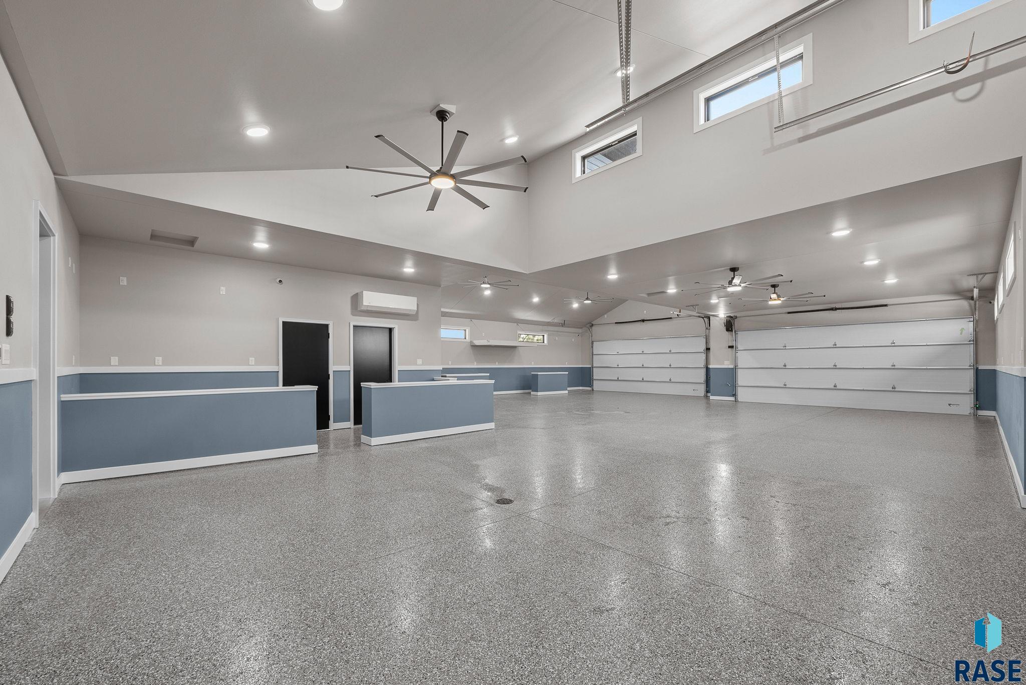 Sioux Falls, South Dakota 57110, United States, 3 Bedrooms Bedrooms, ,3 BathroomsBathrooms,Residential,Active,124067