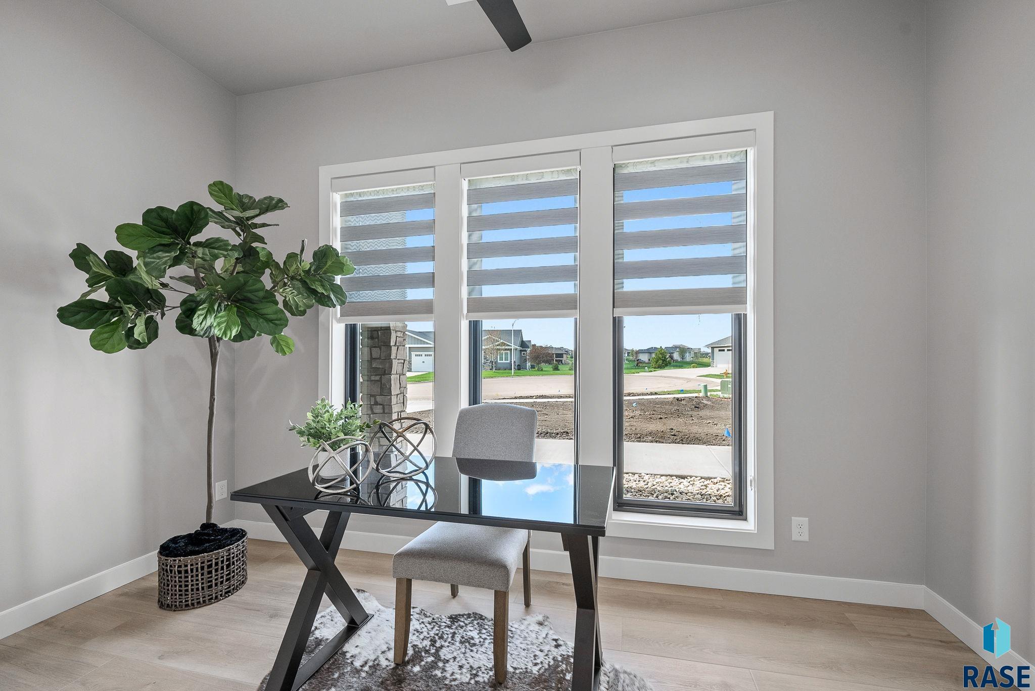 Sioux Falls, South Dakota 57110, United States, 3 Bedrooms Bedrooms, ,3 BathroomsBathrooms,Residential,Active,124067