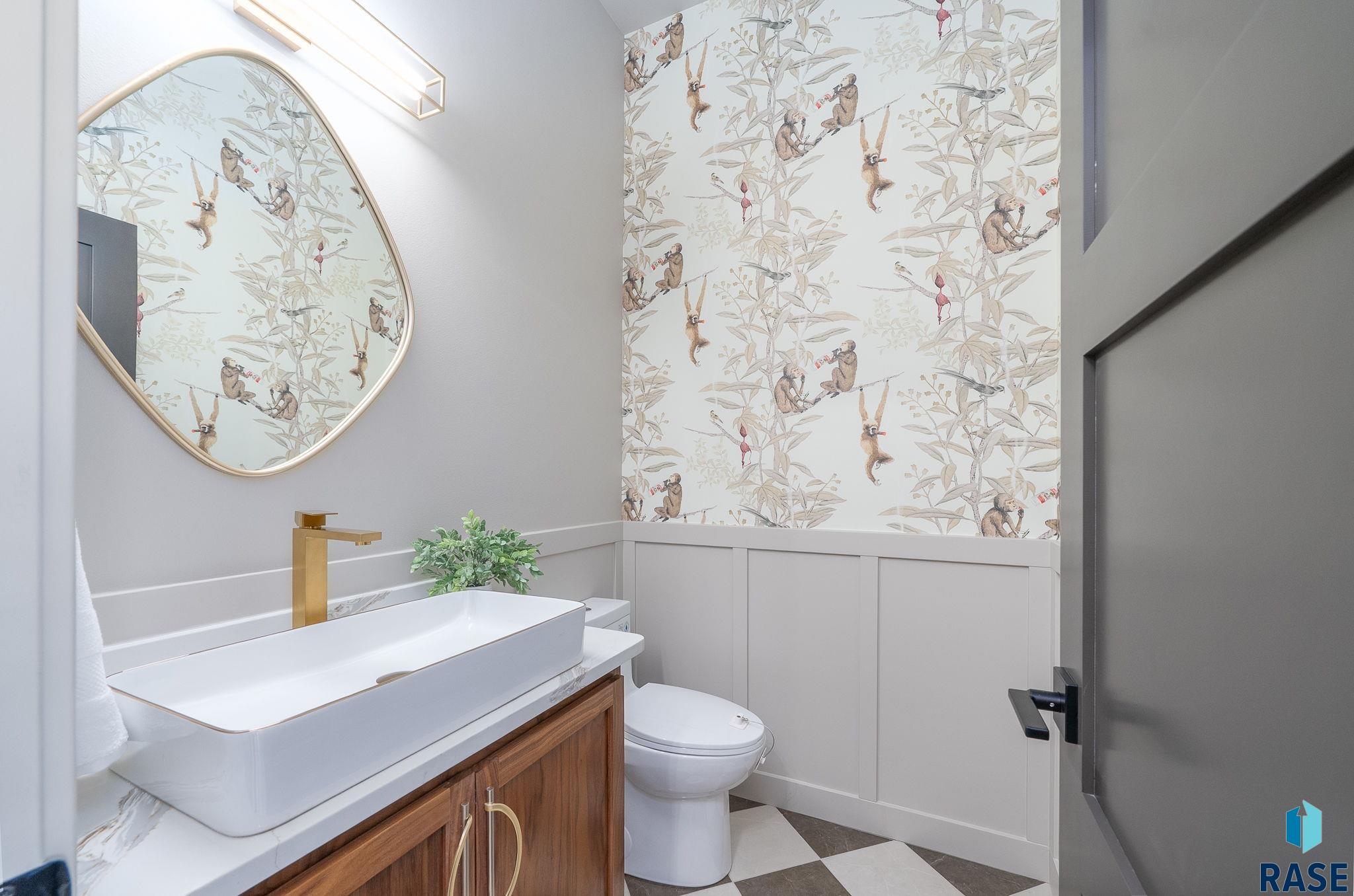 Sioux Falls, South Dakota 57110, United States, 3 Bedrooms Bedrooms, ,3 BathroomsBathrooms,Residential,Active,124067