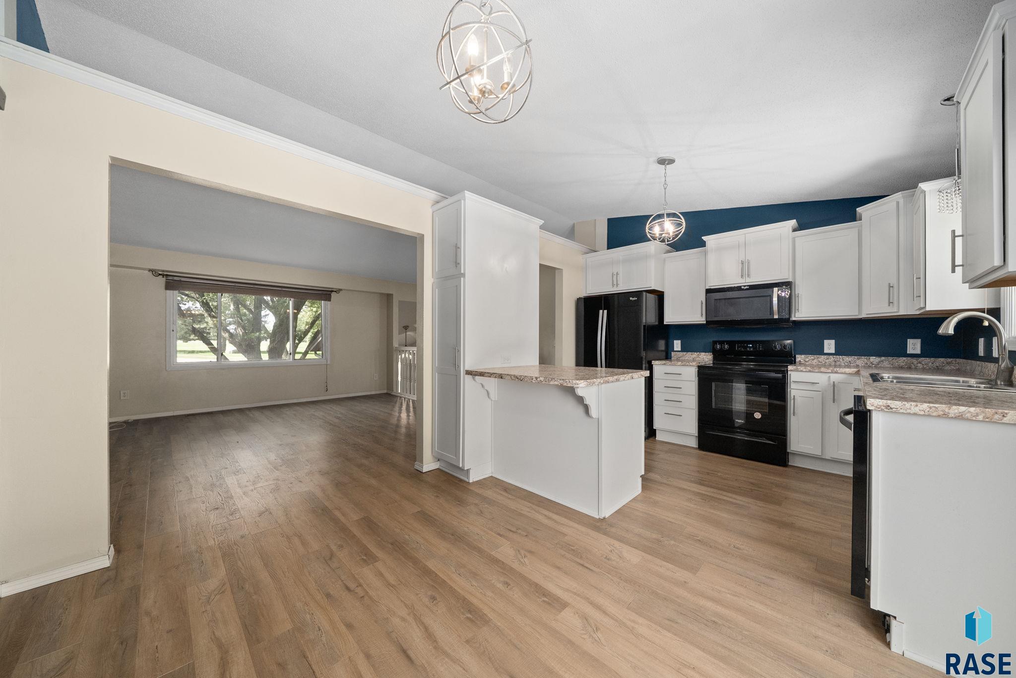 Sioux Falls, South Dakota 57110, United States, 3 Bedrooms Bedrooms, ,2 BathroomsBathrooms,Residential,Active,178704