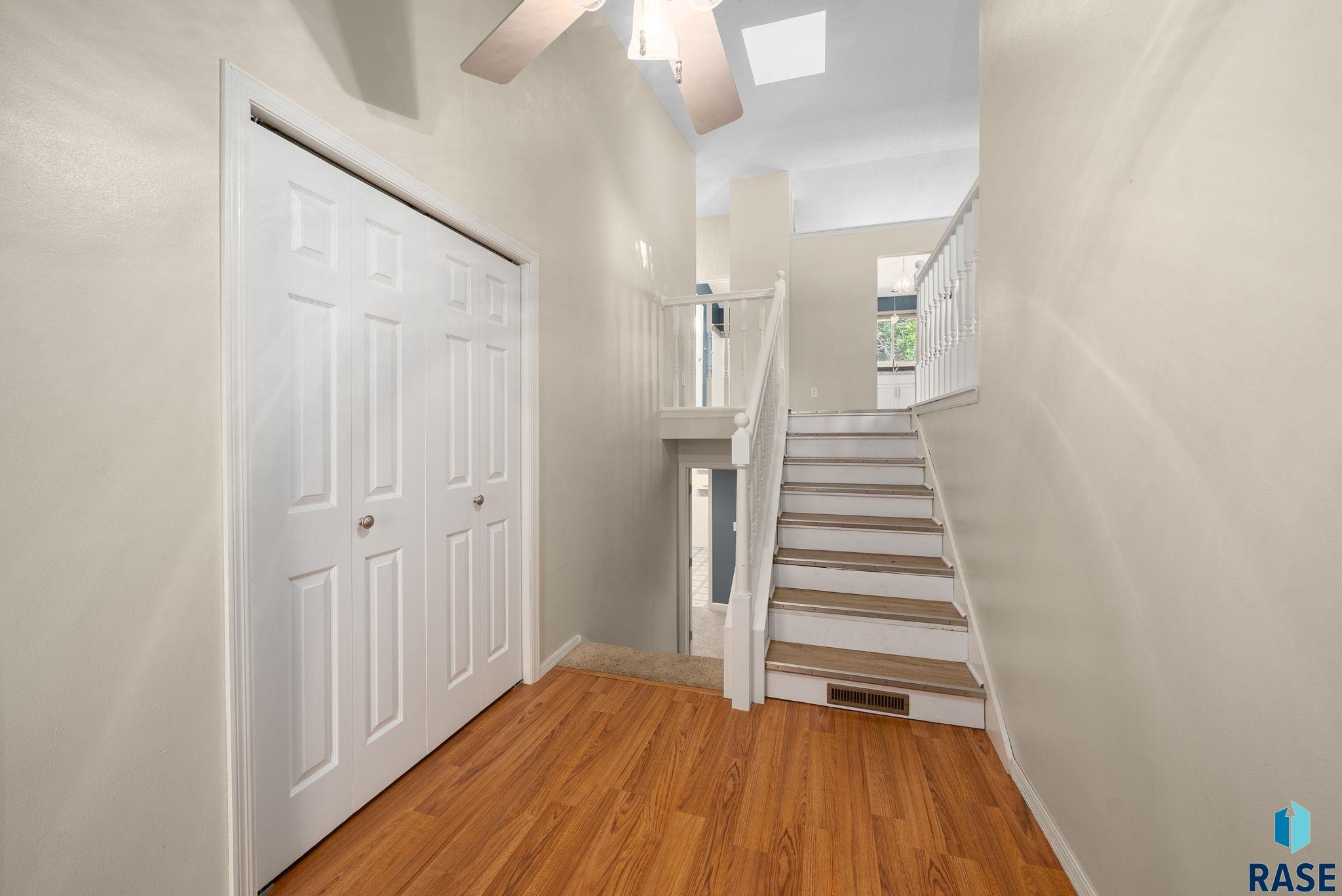 Sioux Falls, South Dakota 57110, United States, 3 Bedrooms Bedrooms, ,2 BathroomsBathrooms,Residential,Active,178704